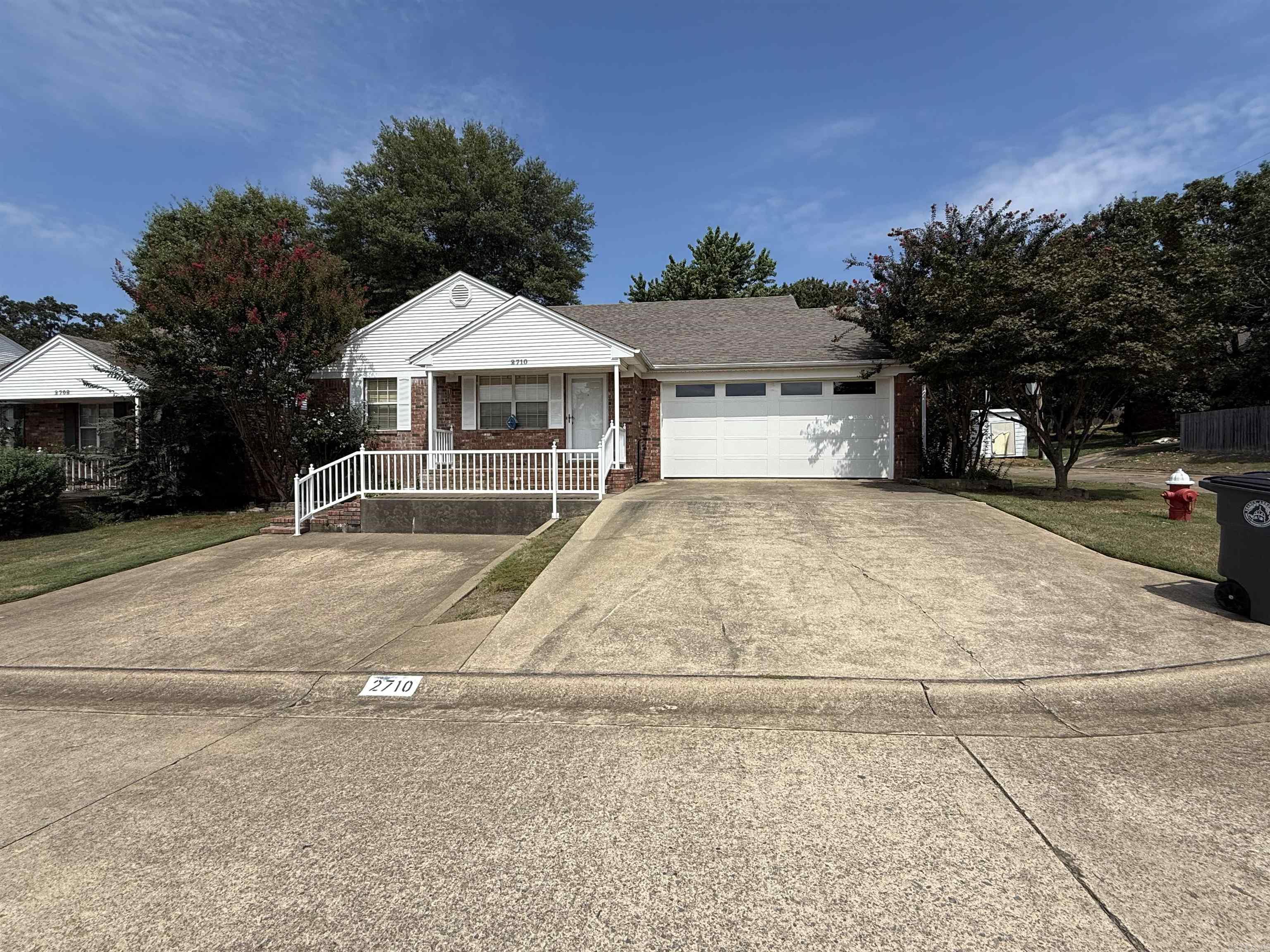 2710 Oak Meadow  Searcy, AR