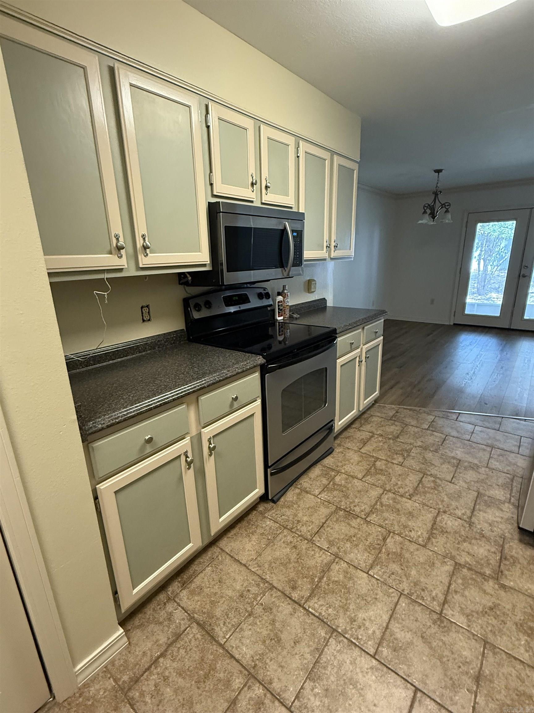 2710 Oak Meadow  Searcy, AR