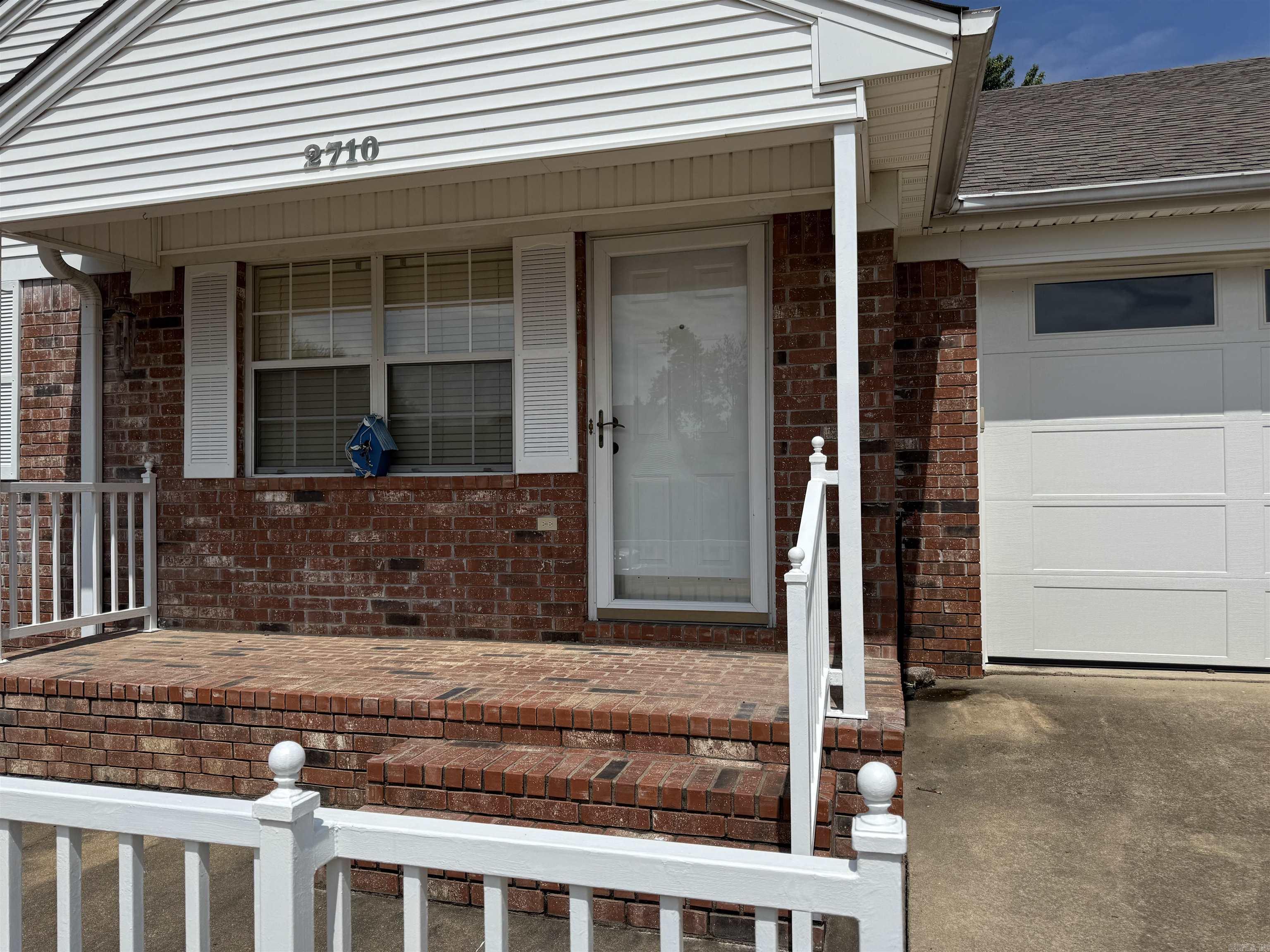 2710 Oak Meadow  Searcy, AR