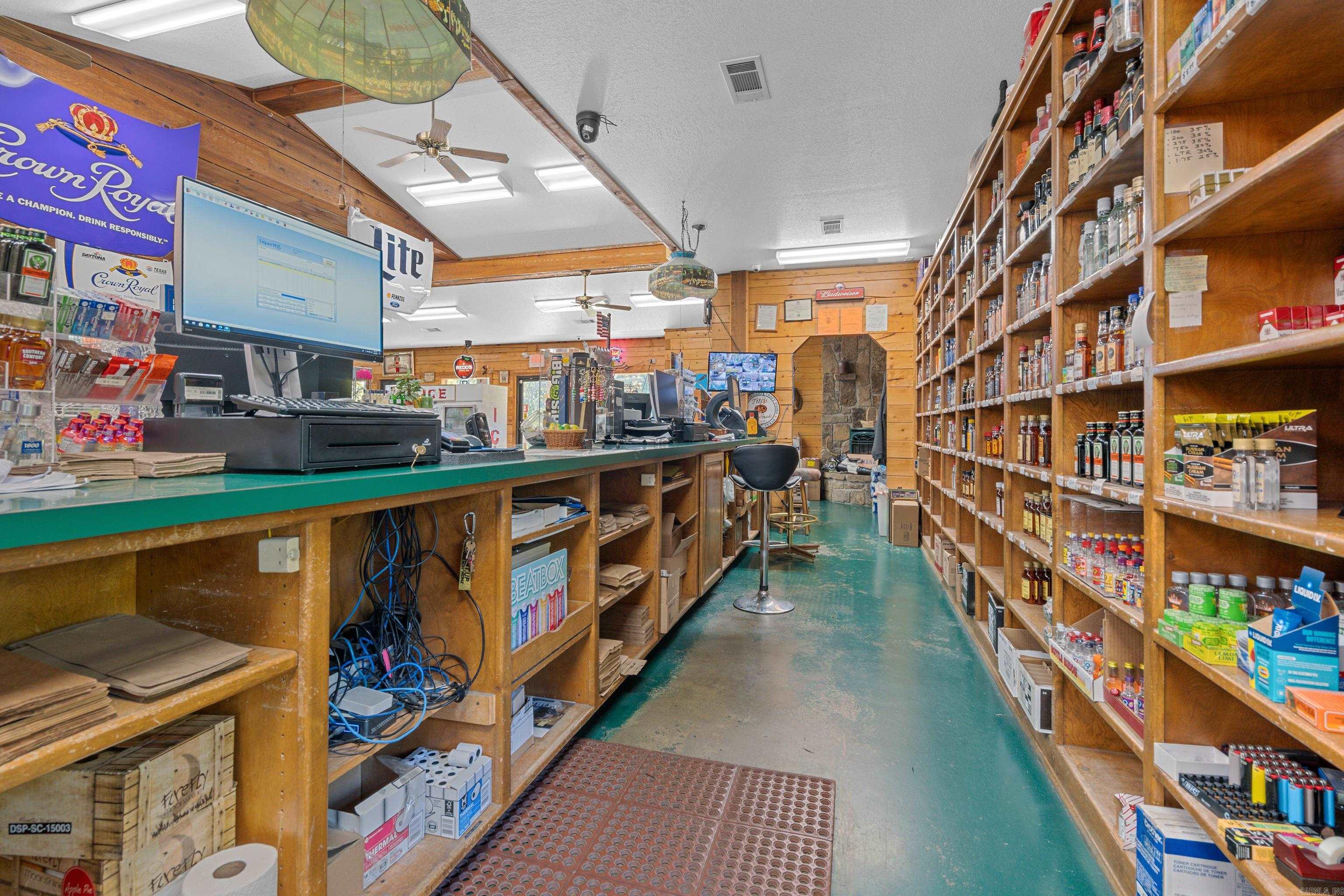7500 E Airport  Bonnerdale, AR