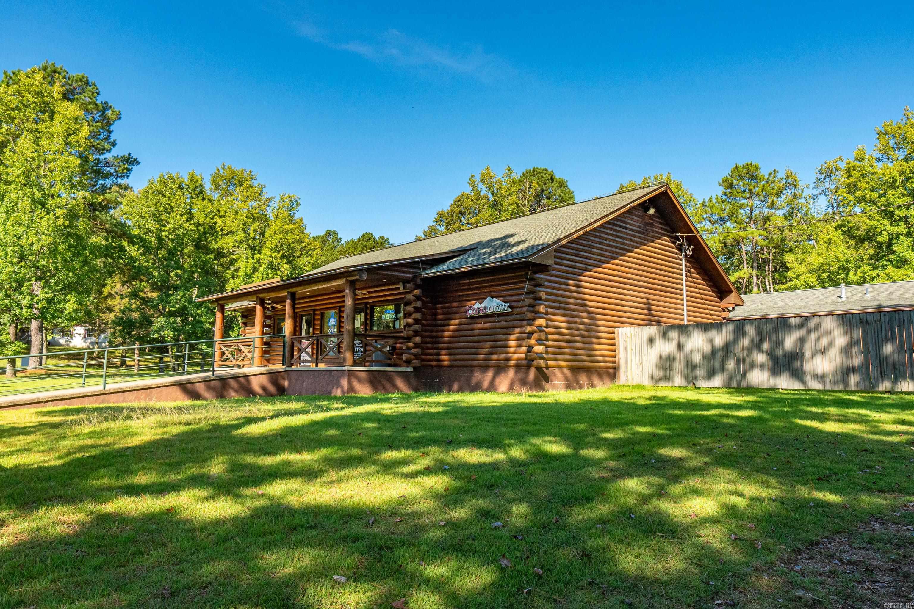 7500 E Airport  Bonnerdale, AR