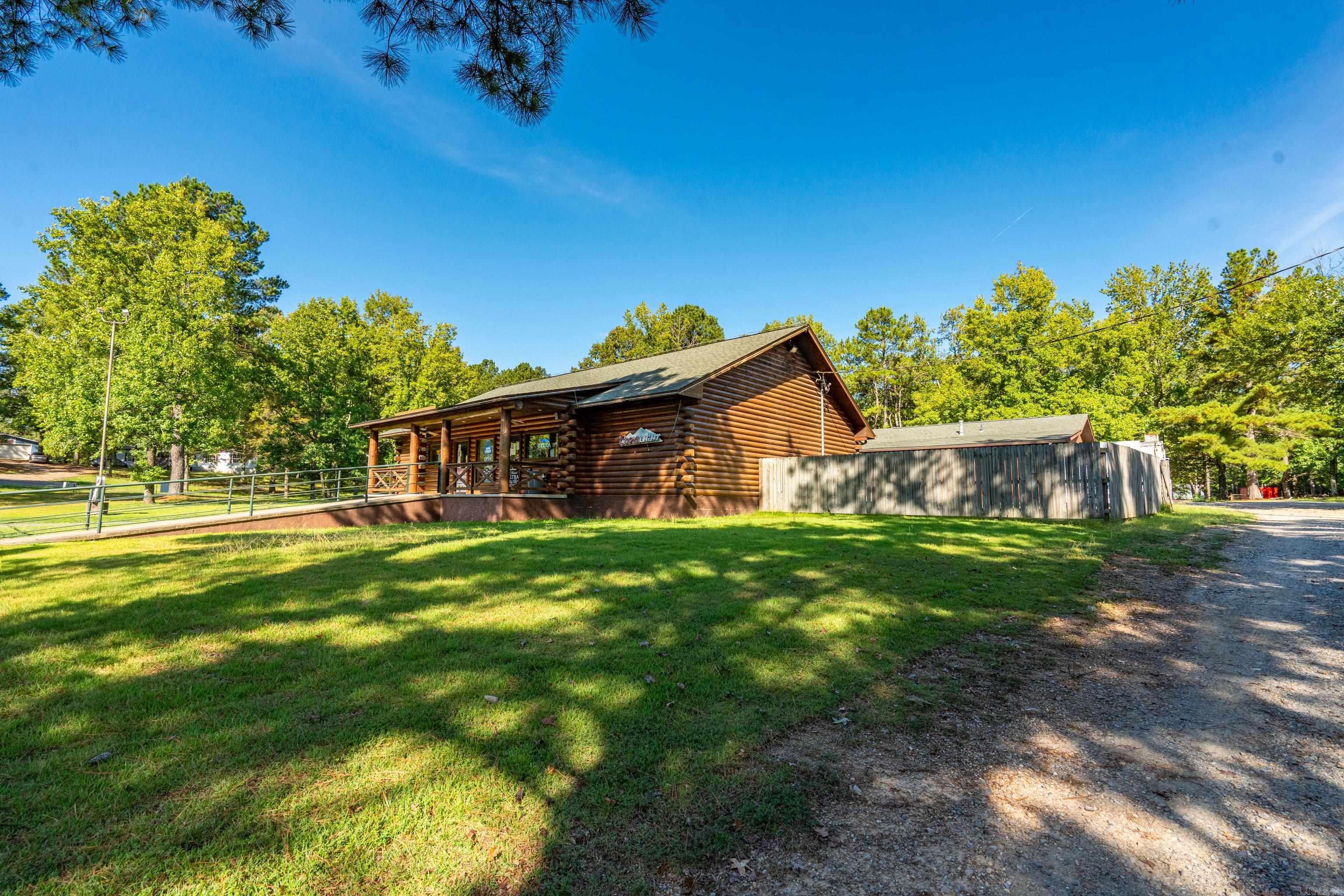 7500 E Airport  Bonnerdale, AR