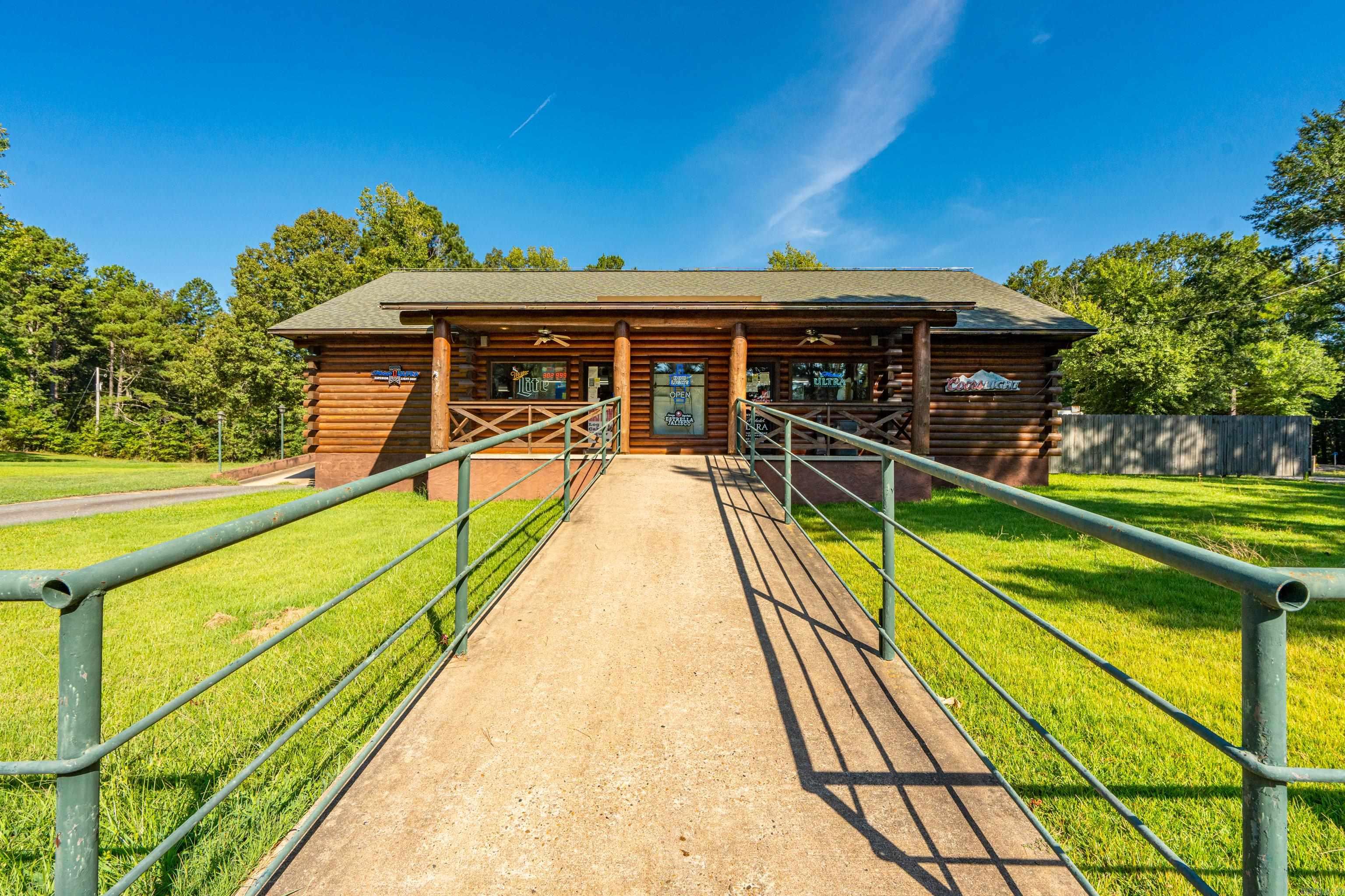7500 E Airport  Bonnerdale, AR