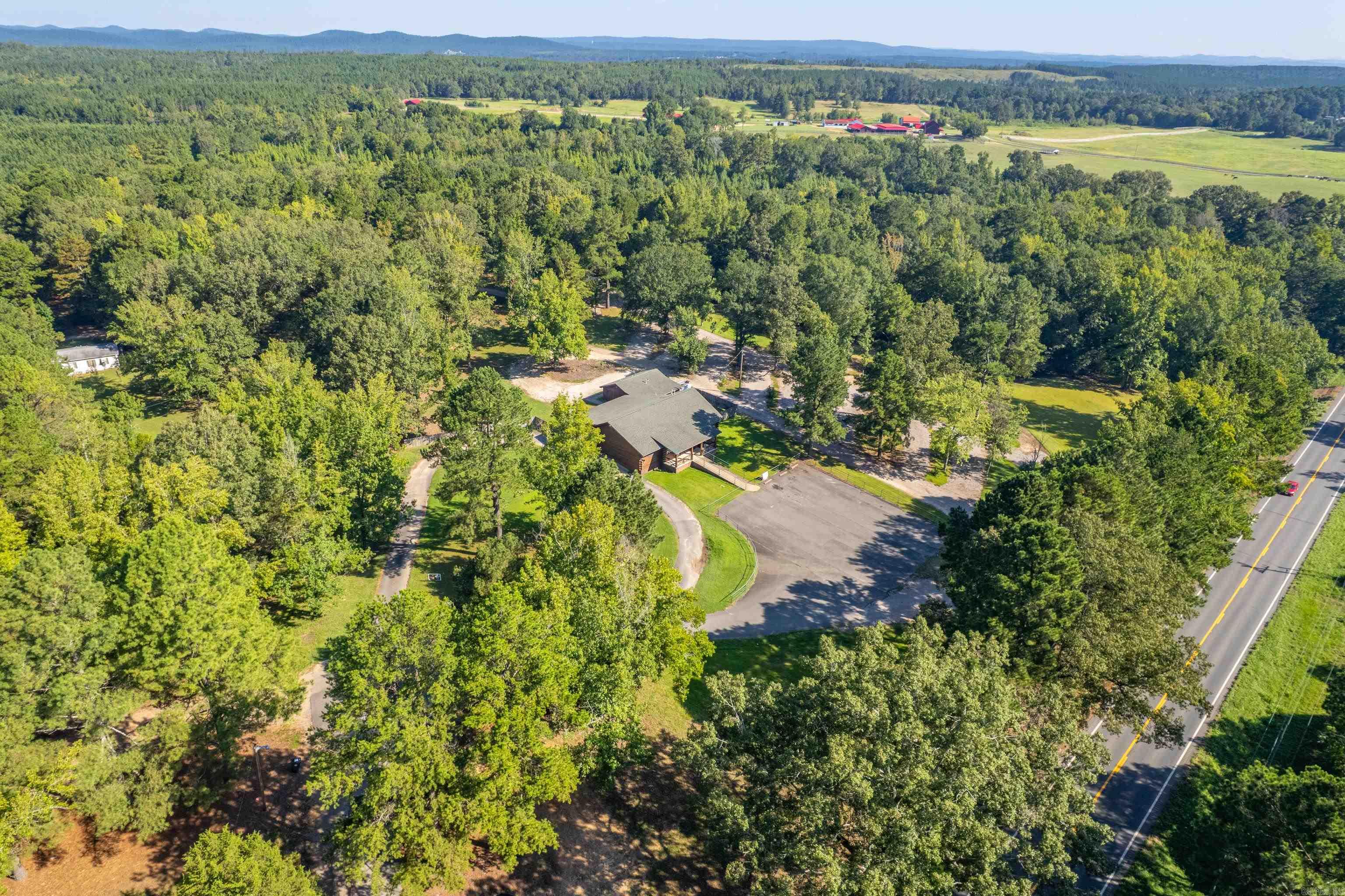 7500 E Airport  Bonnerdale, AR