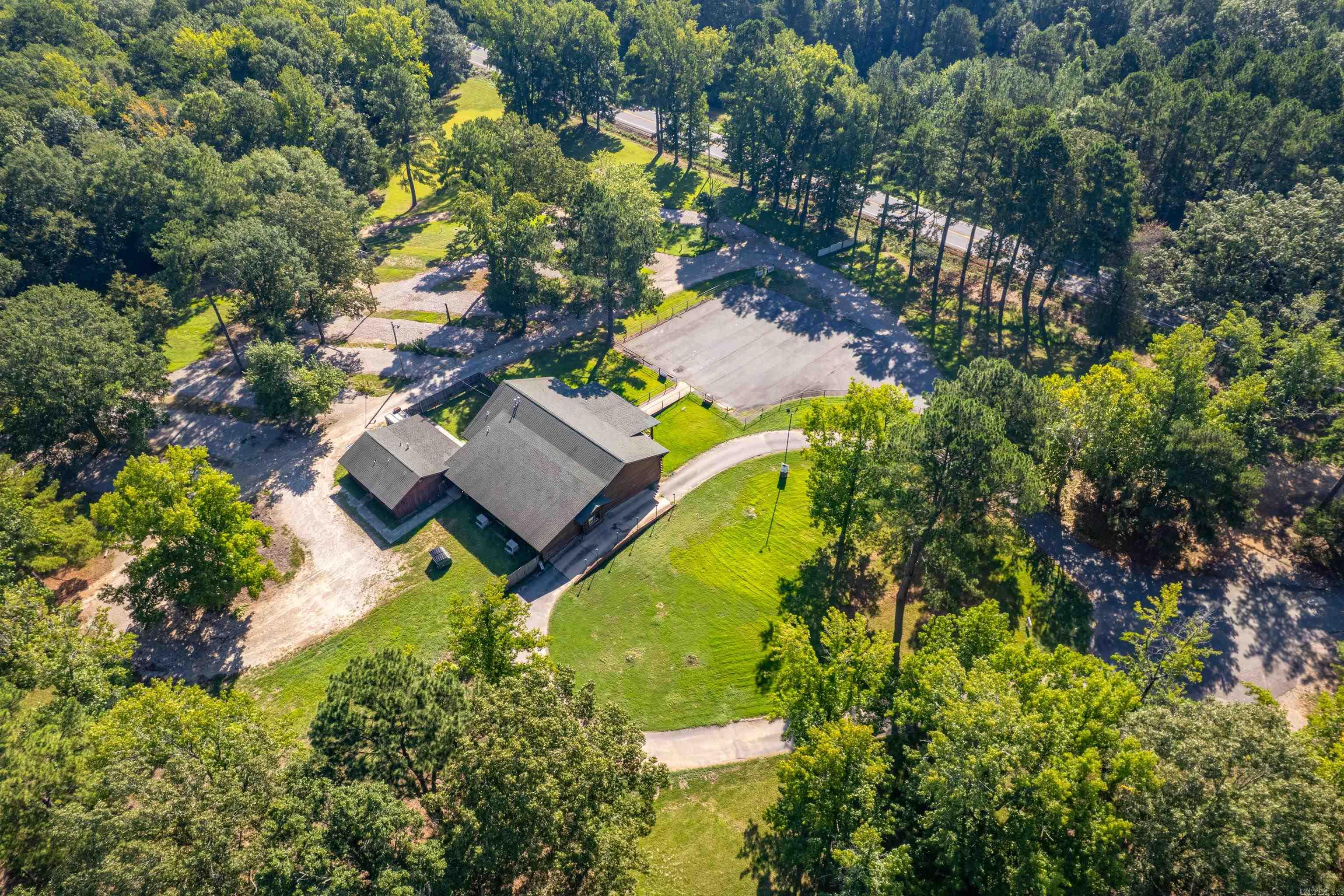 7500 E Airport  Bonnerdale, AR