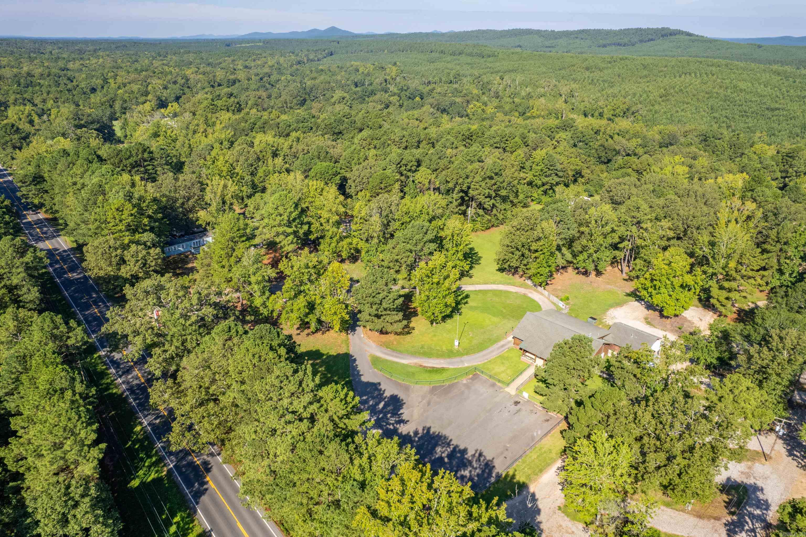 7500 E Airport  Bonnerdale, AR