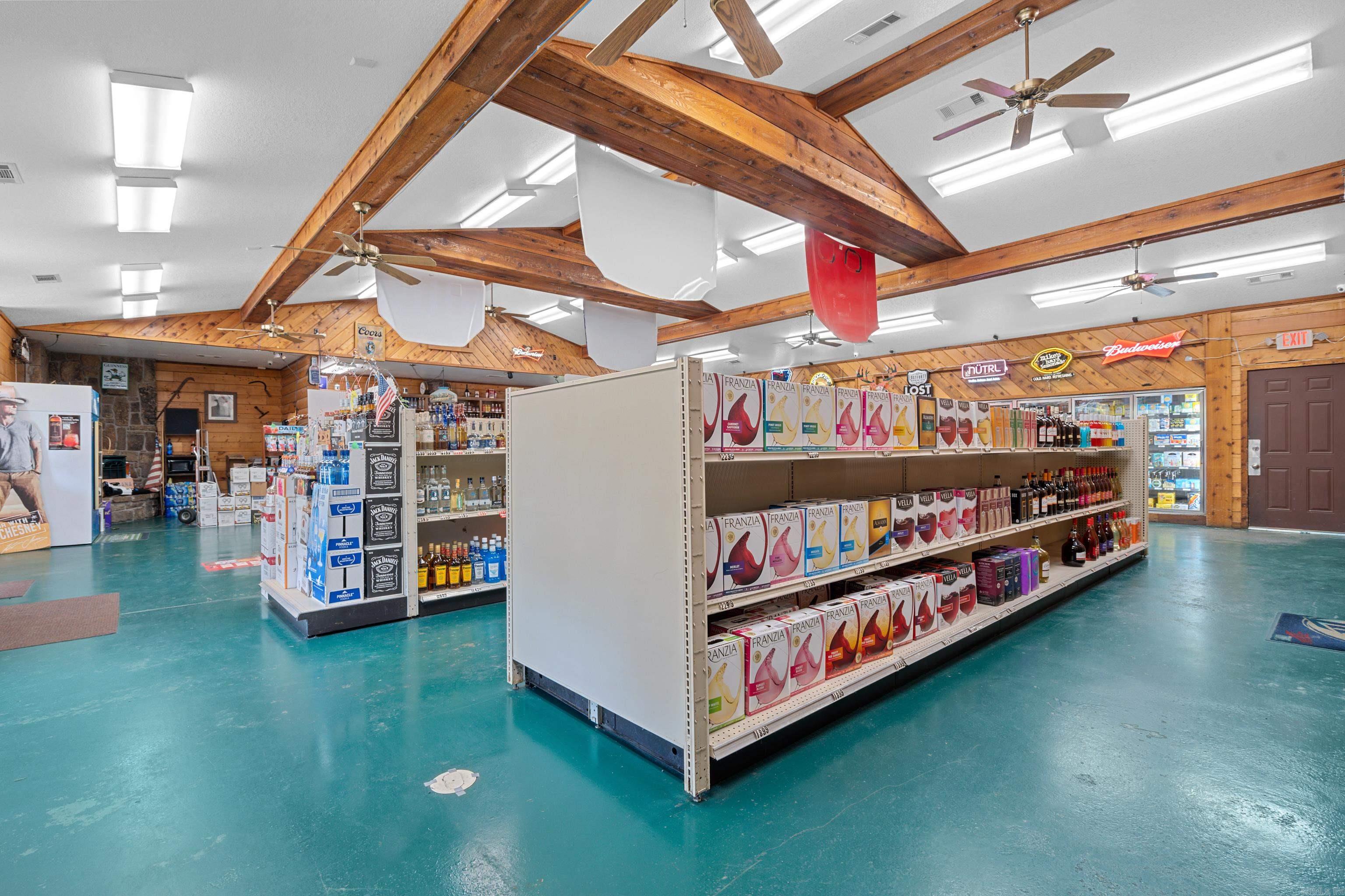 7500 E Airport  Bonnerdale, AR
