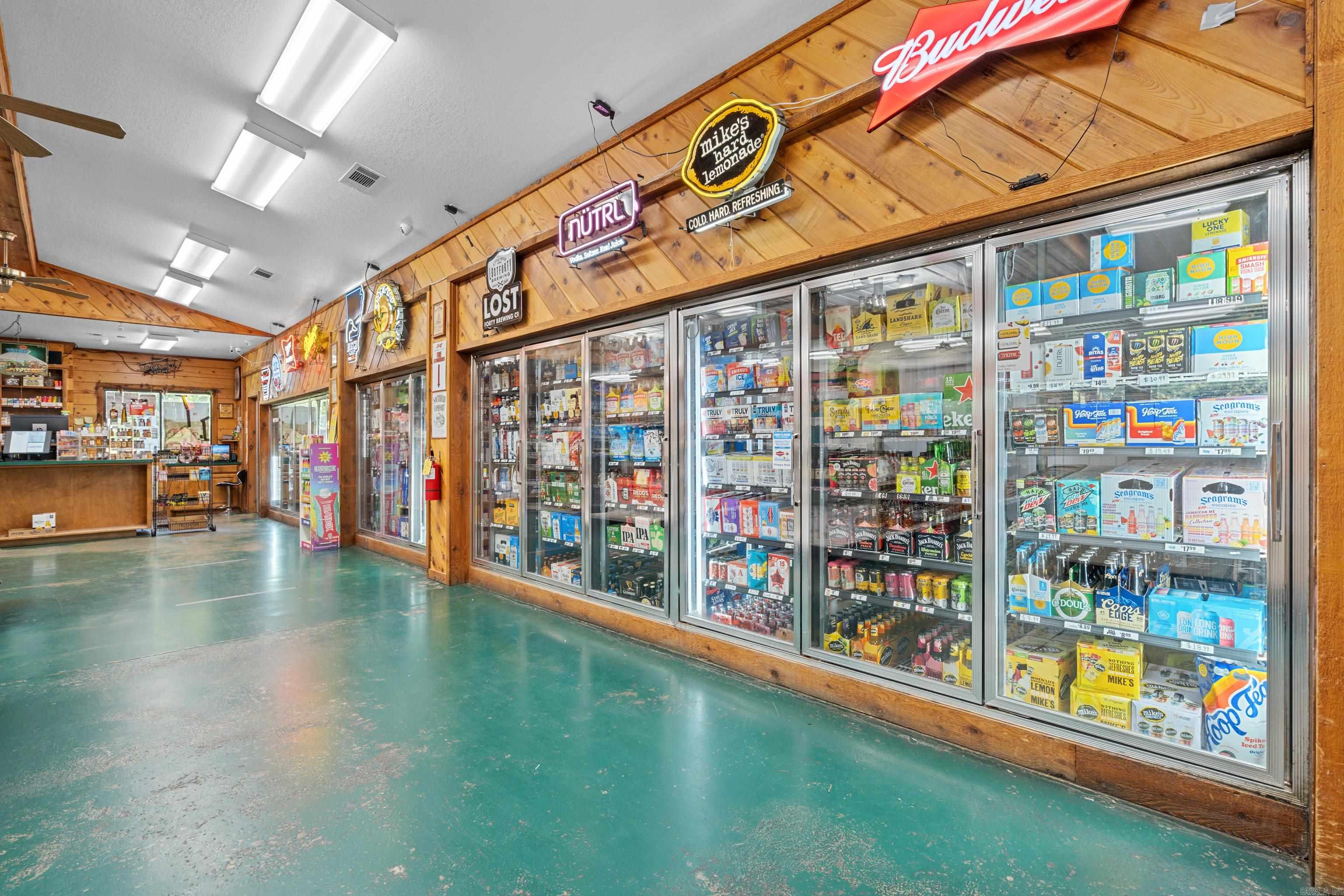 7500 E Airport  Bonnerdale, AR