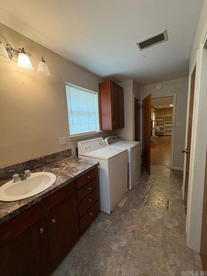 400 W Louisiana  Beebe, AR