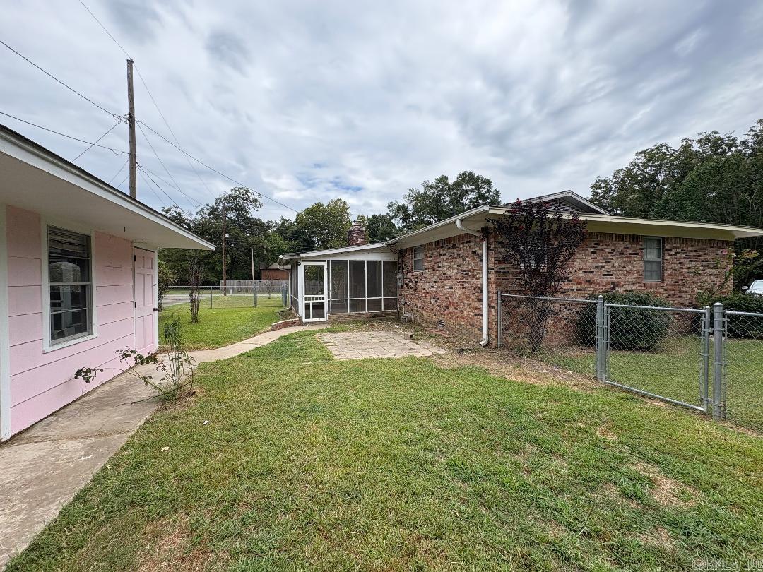 400 W Louisiana  Beebe, AR
