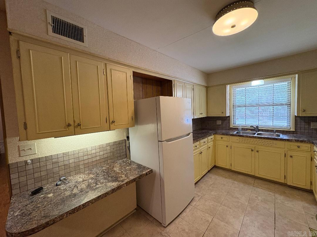 400 W Louisiana  Beebe, AR