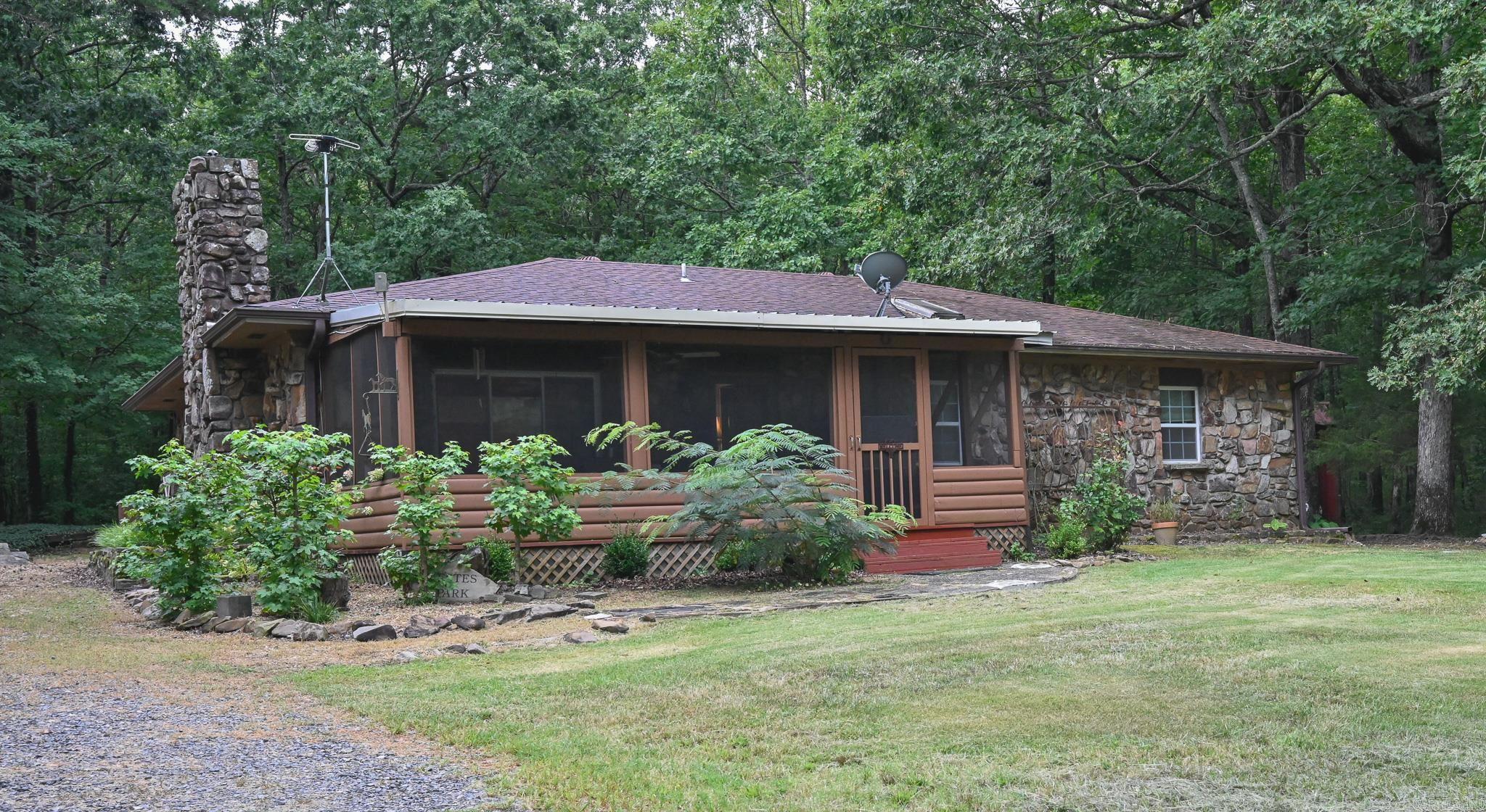 1879 Highway 270  Mena, AR
