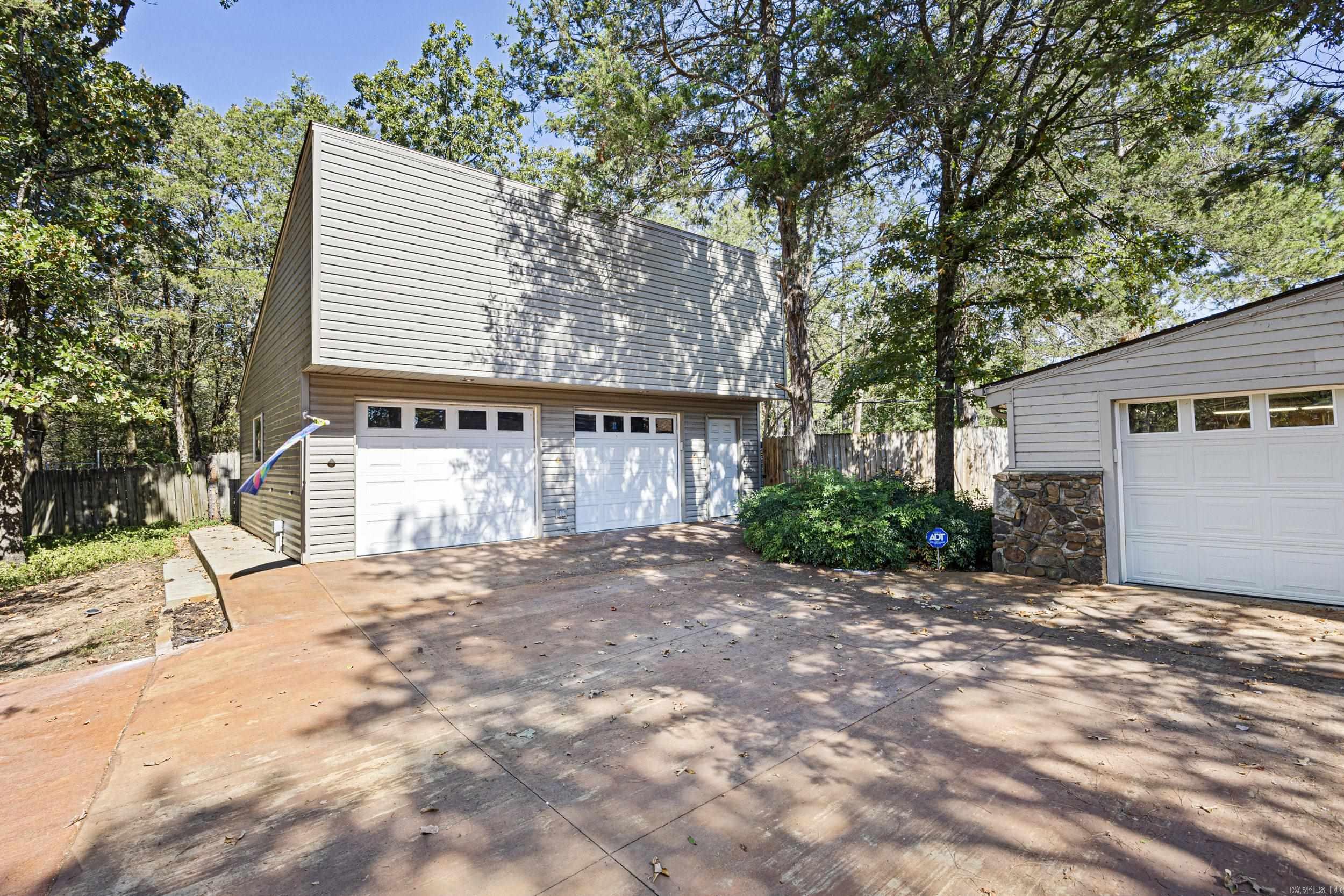 695 Private Road 1715  Knoxville, AR