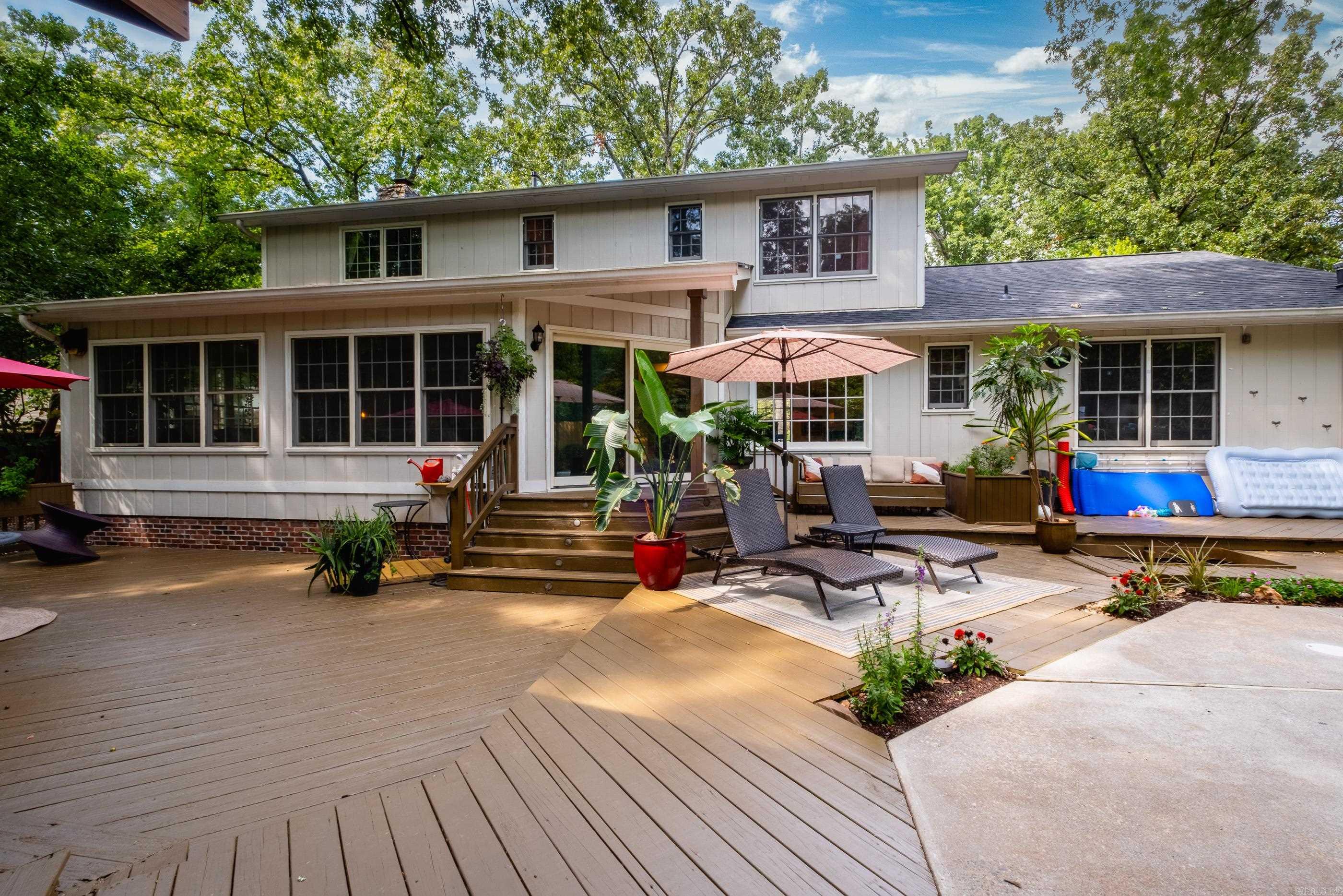 139 El Dorado  Little Rock, AR