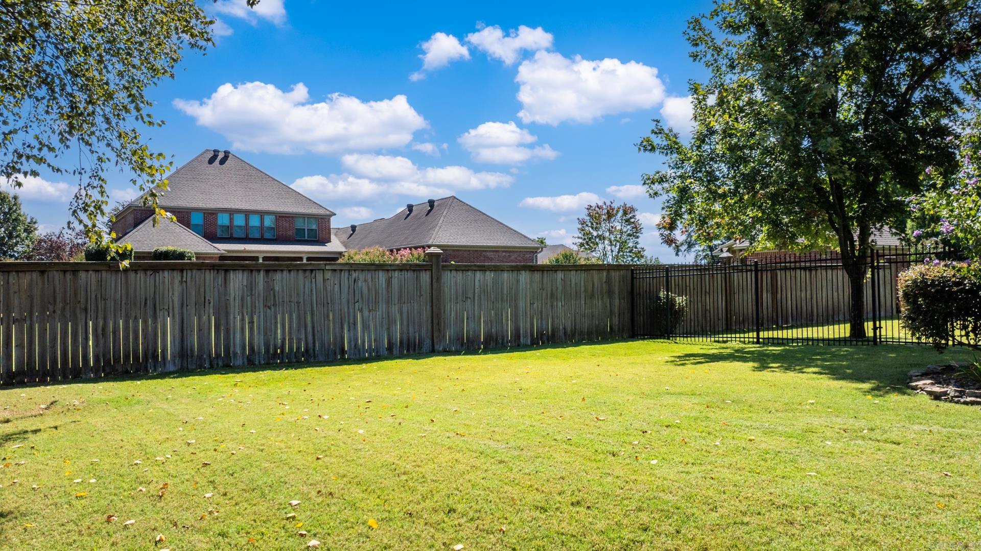 4320 Tree House Conway, AR 72034