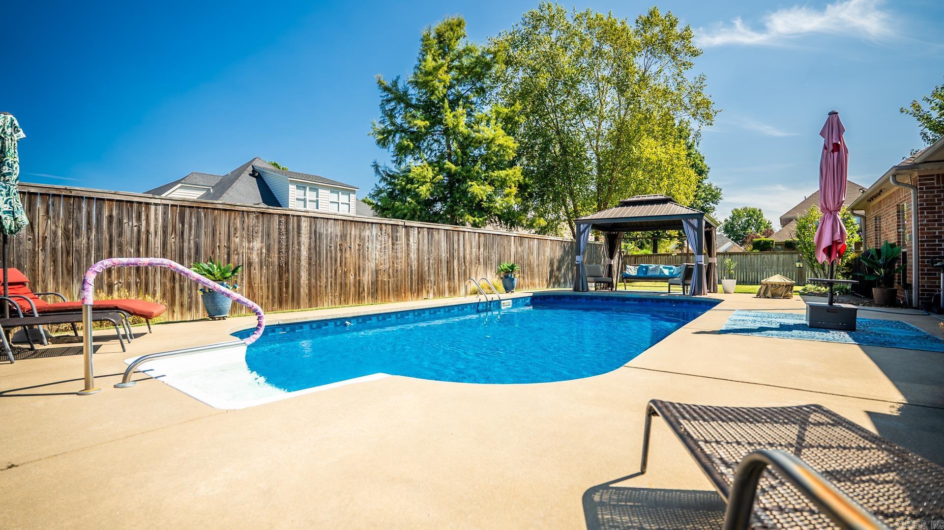 4320 Tree House Conway, AR 72034