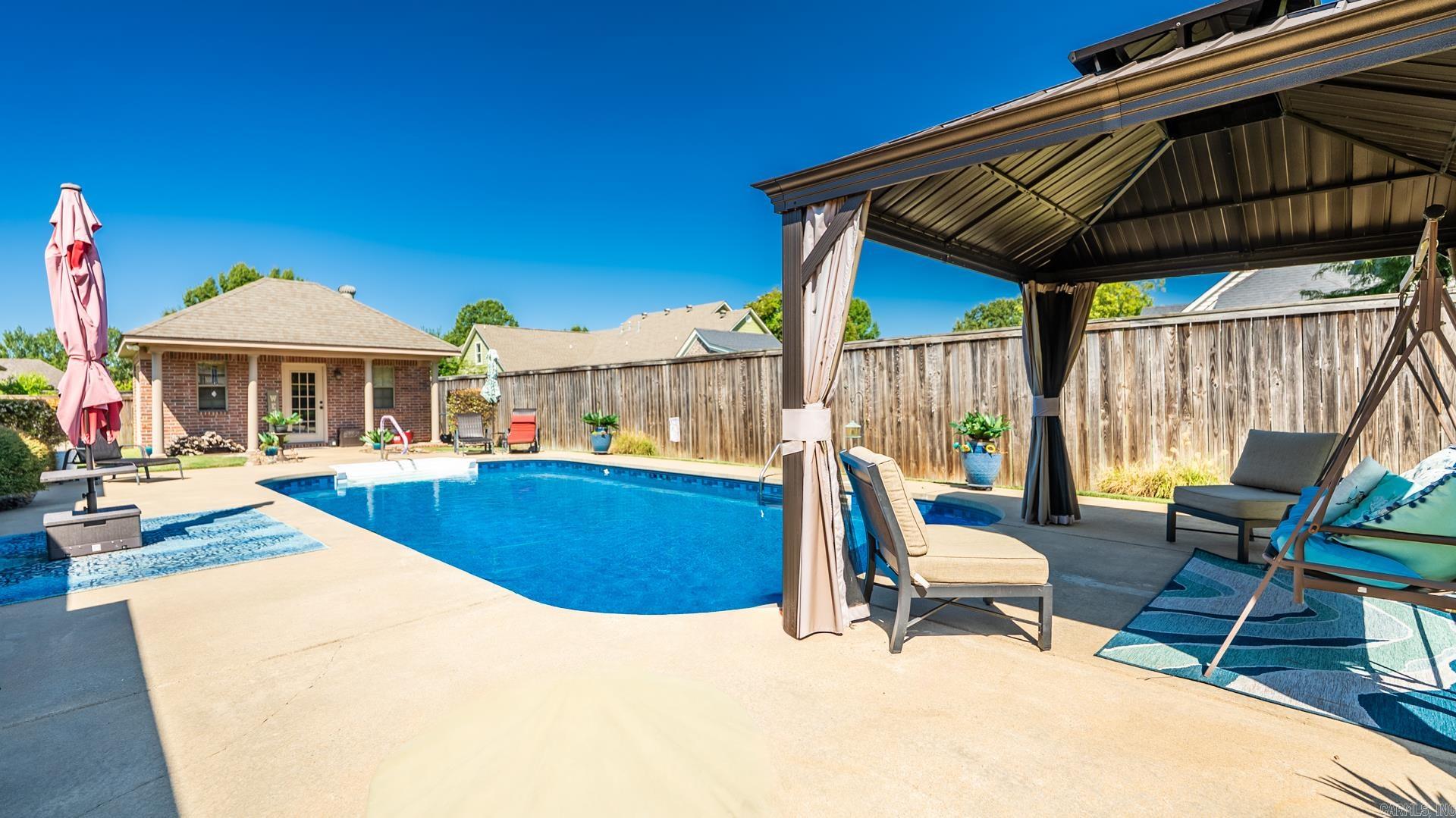 4320 Tree House Conway, AR 72034