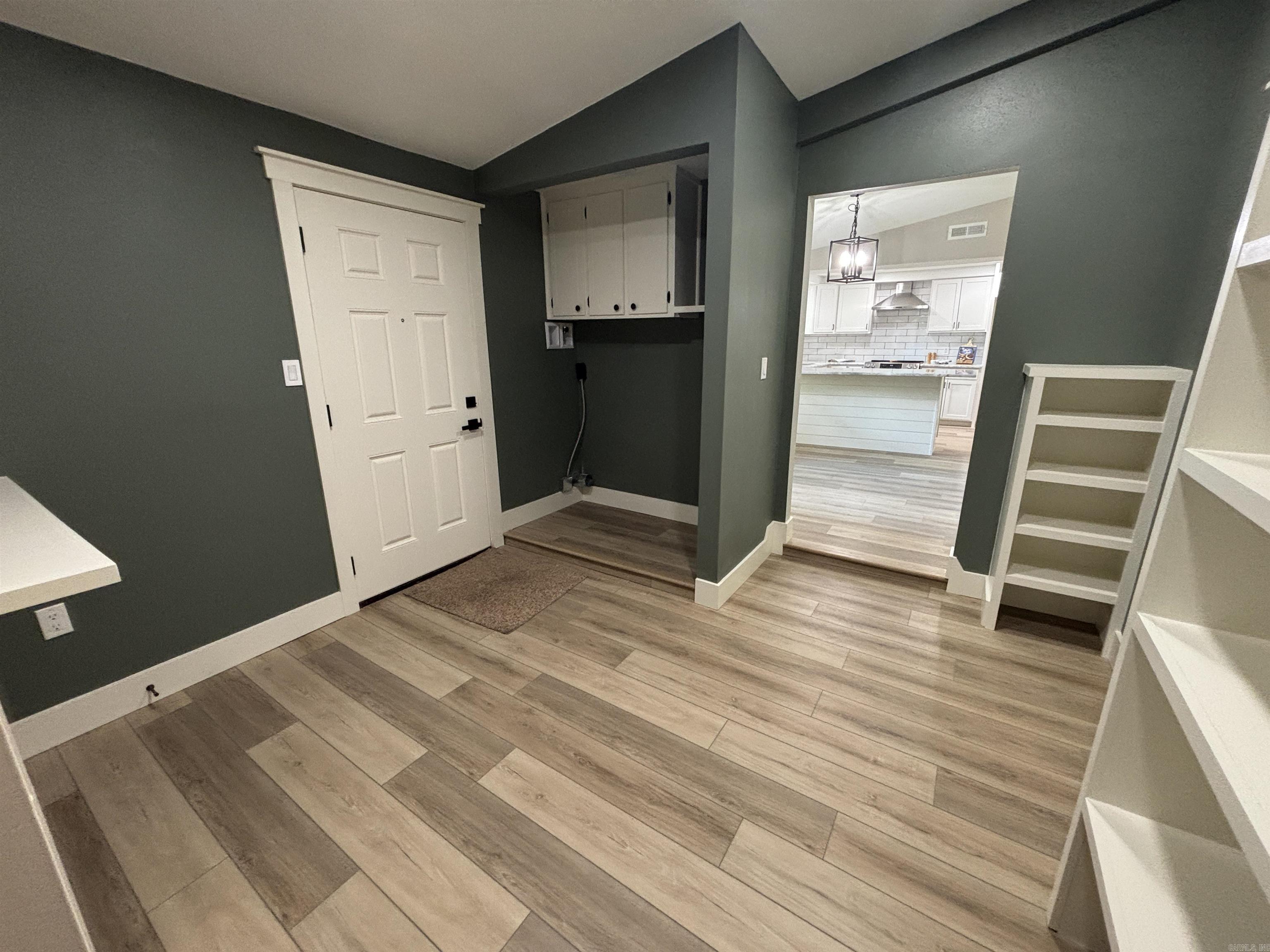 1212 Chris  Benton, AR
