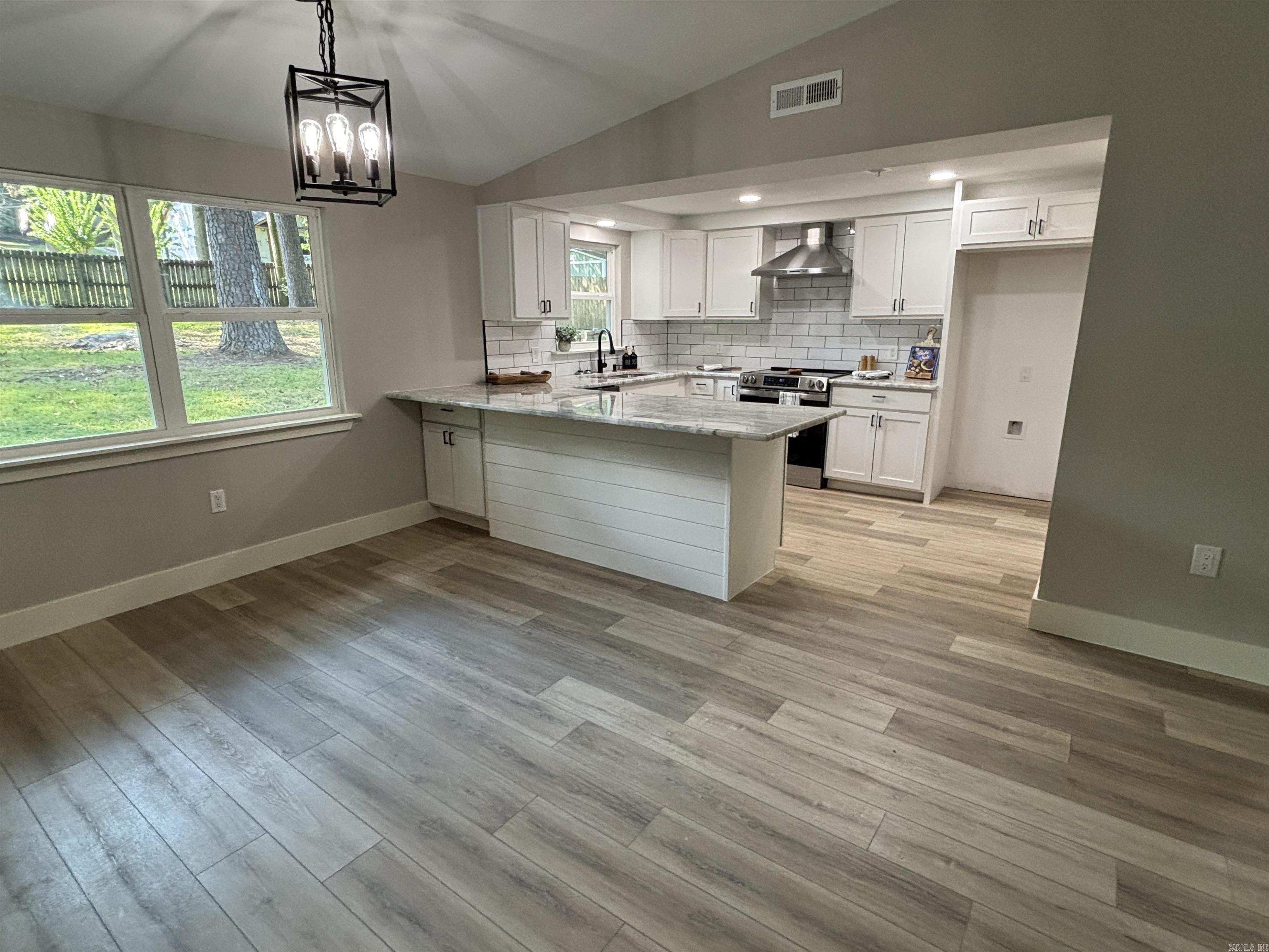 1212 Chris  Benton, AR