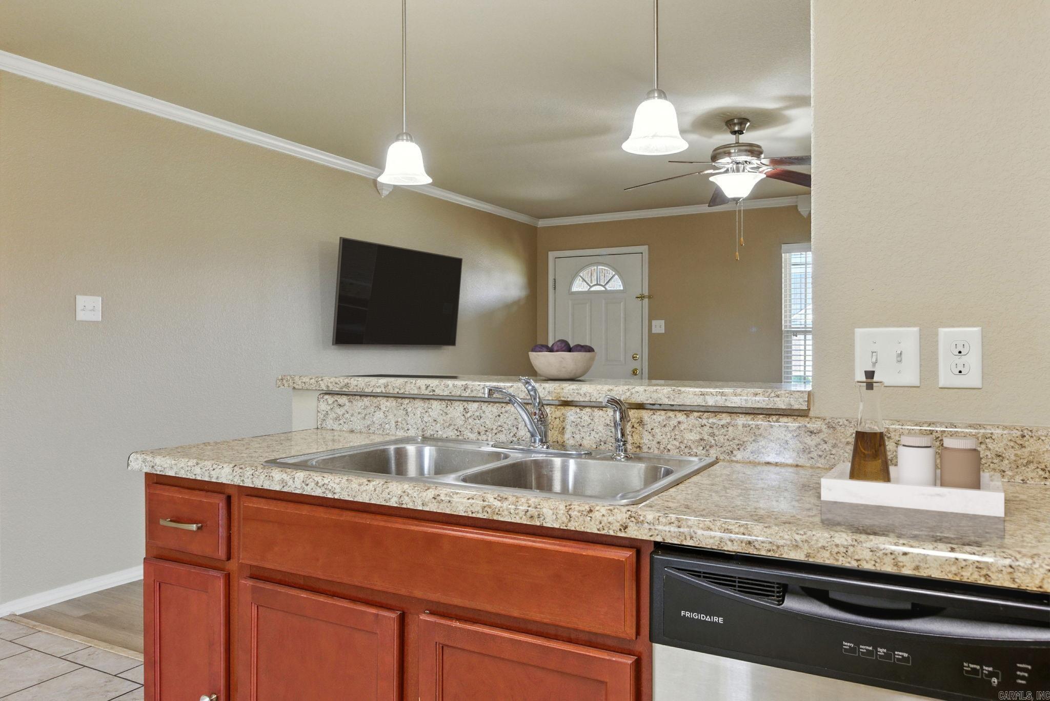 5625 Pin Oak Ln  Sherwood, AR