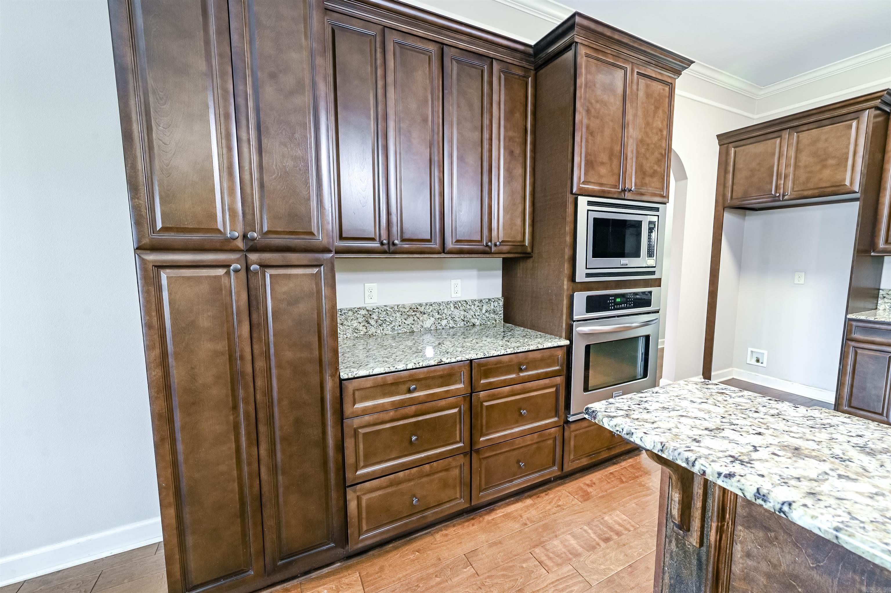 1175 Oak Glenn Loop  Bryant, AR