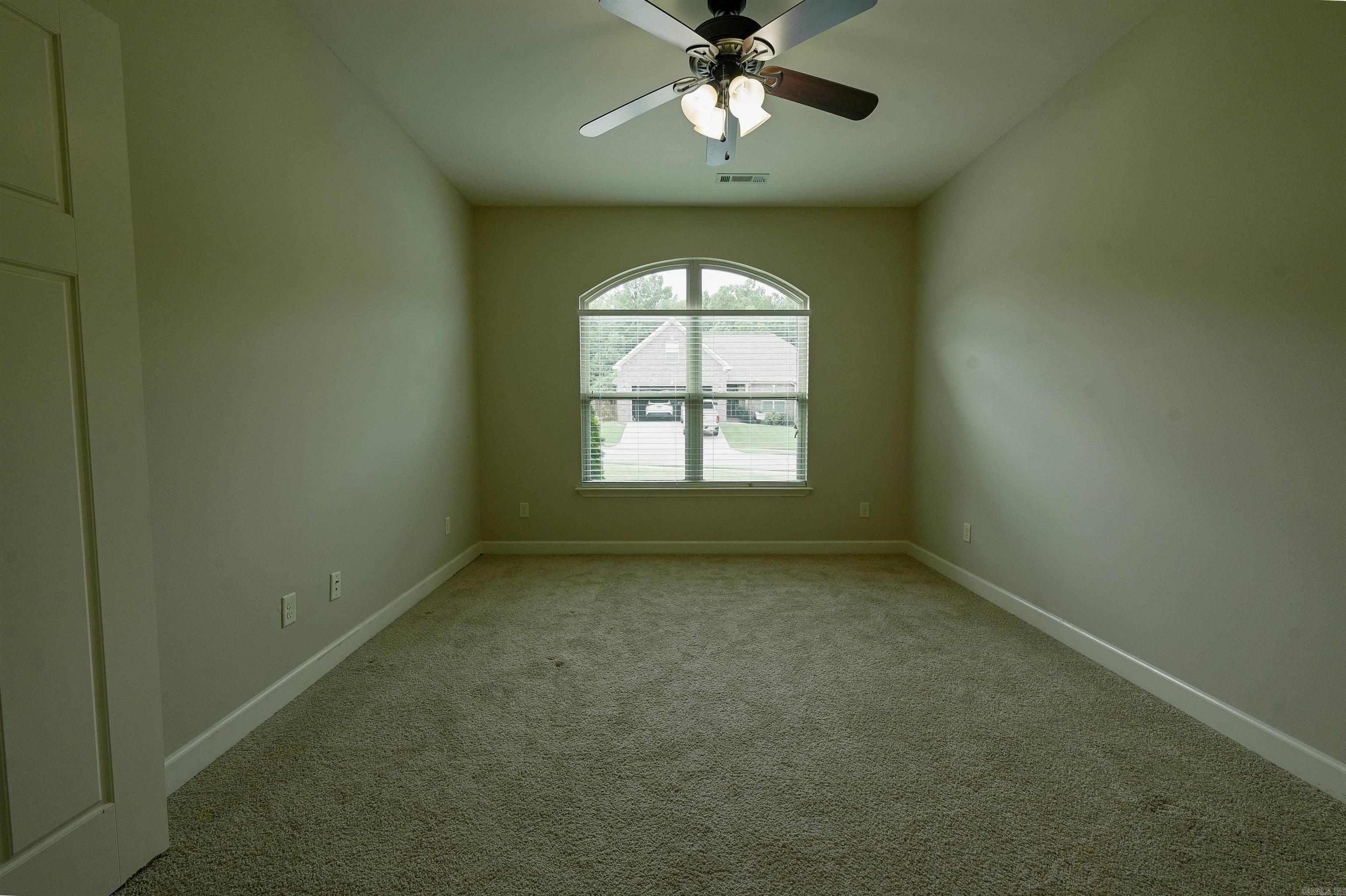 1175 Oak Glenn Loop  Bryant, AR