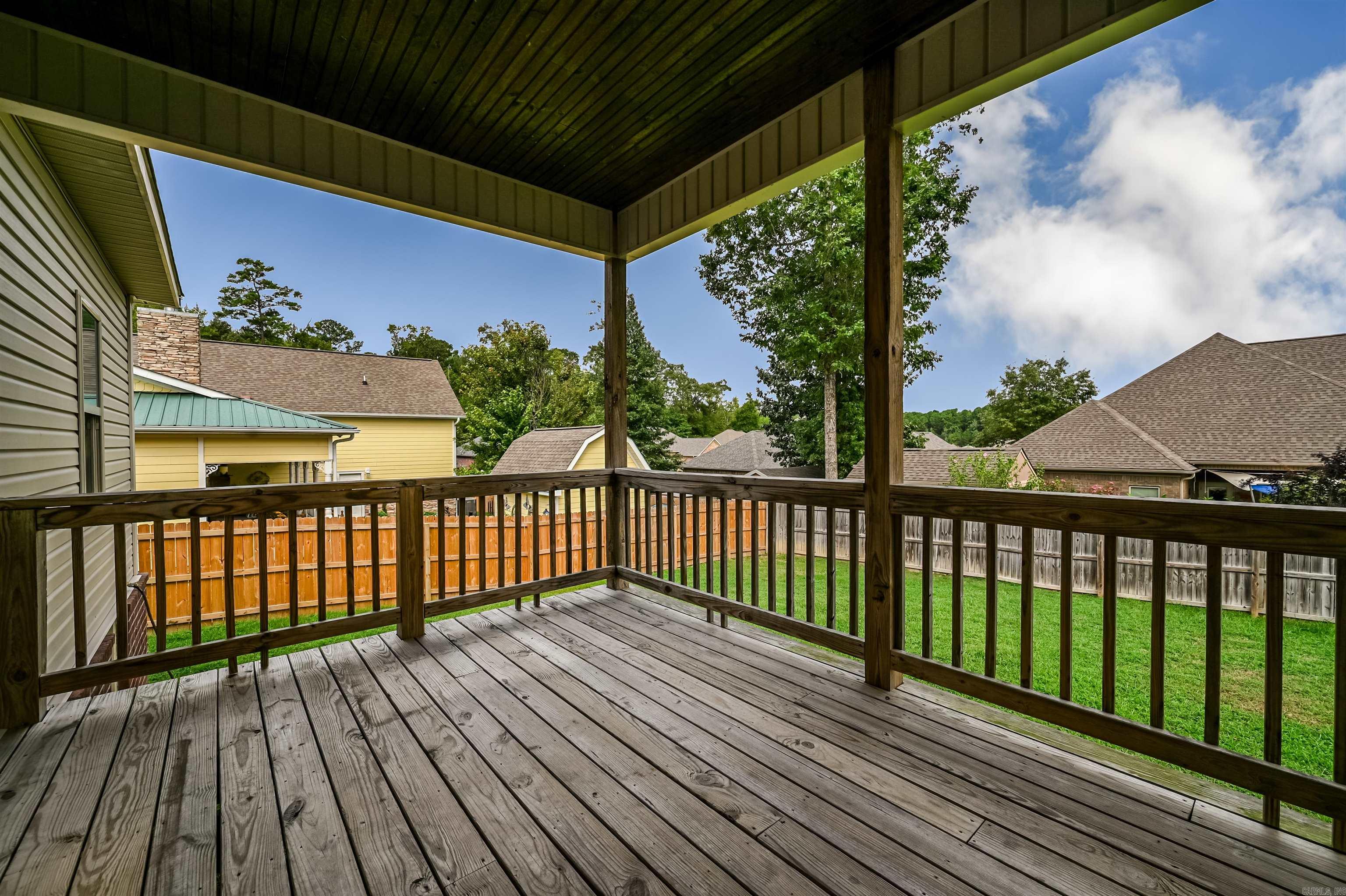 1175 Oak Glenn Loop  Bryant, AR