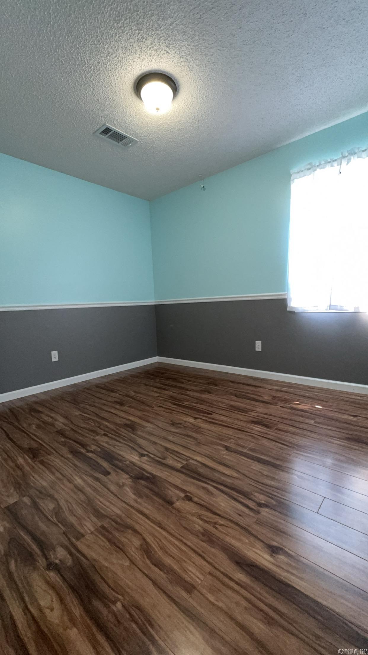826 Amber  Bono, AR