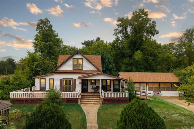 202 W 3rd Street  Hardy, AR