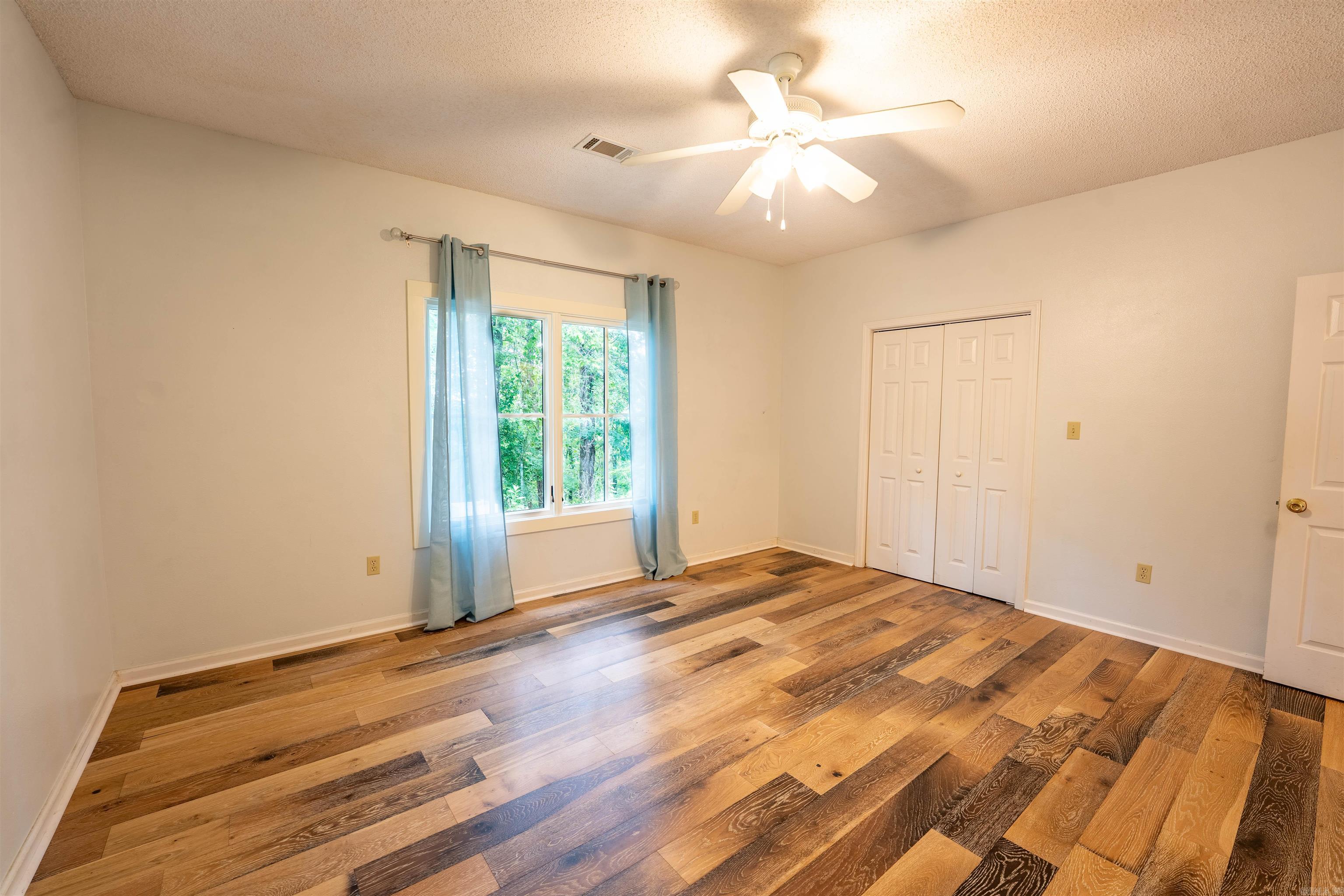 44 Bald Eagle  Paron, AR