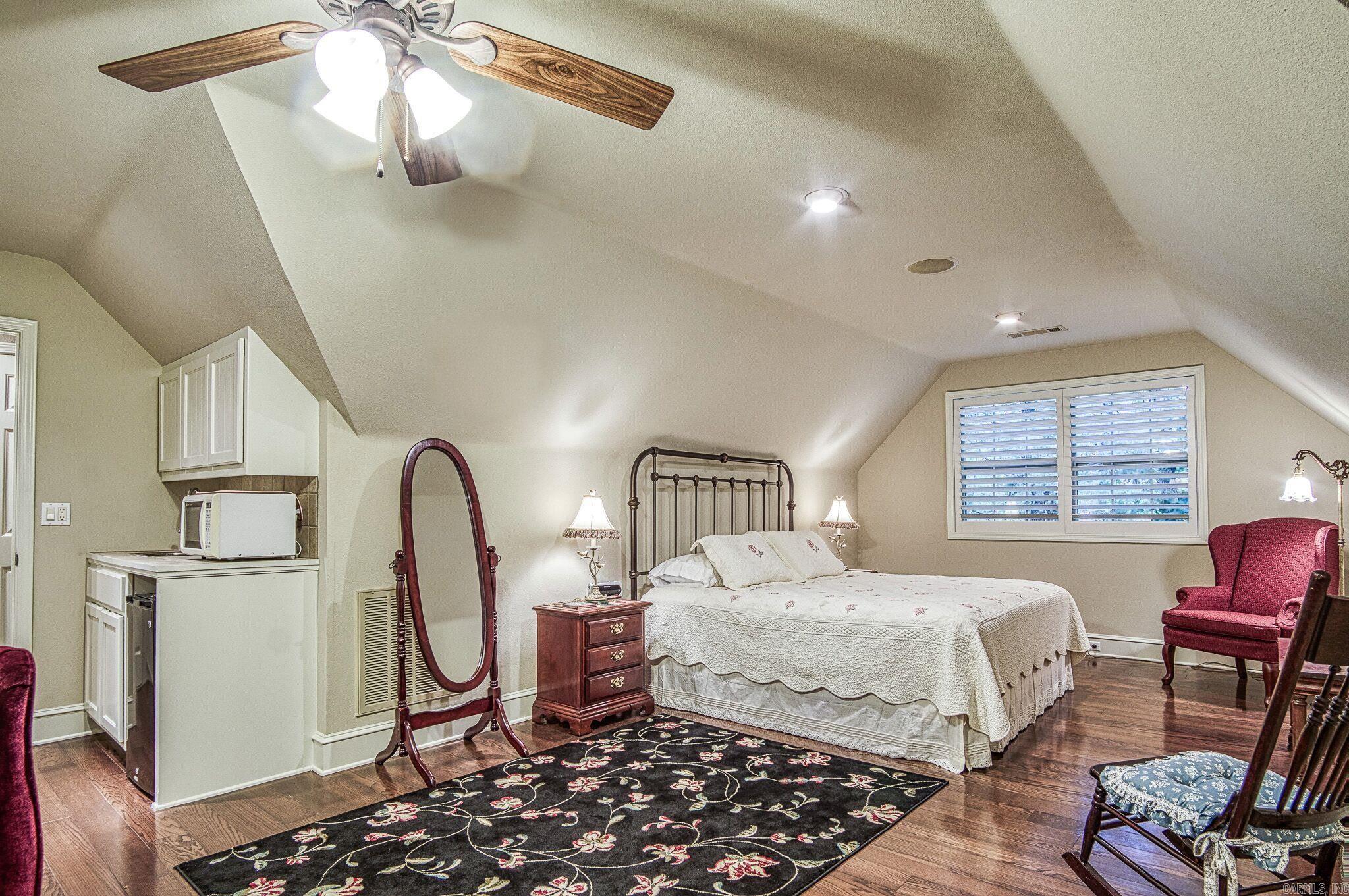 87 Piscina Lane  Hot Springs Village, AR