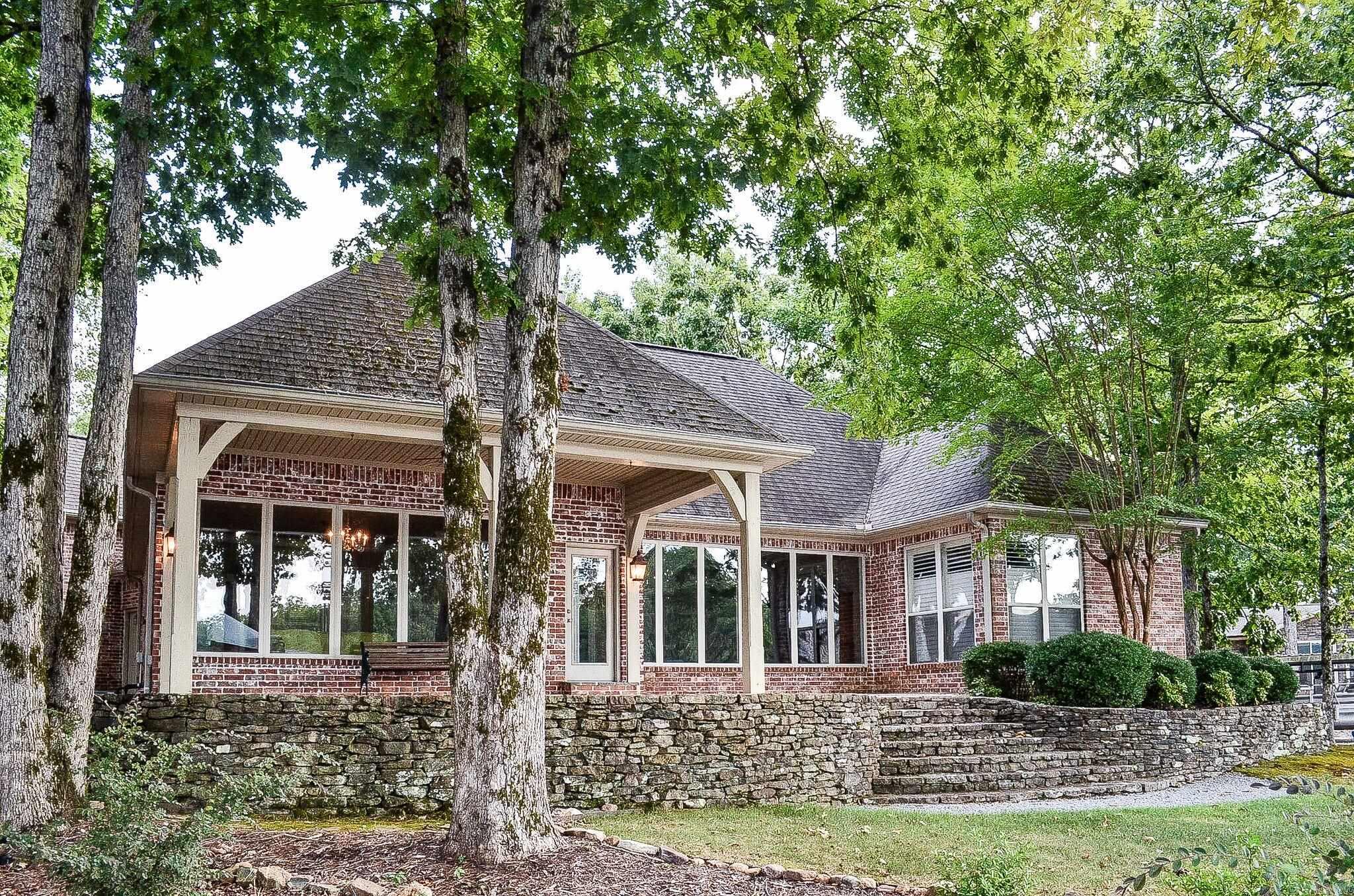 87 Piscina Lane  Hot Springs Village, AR