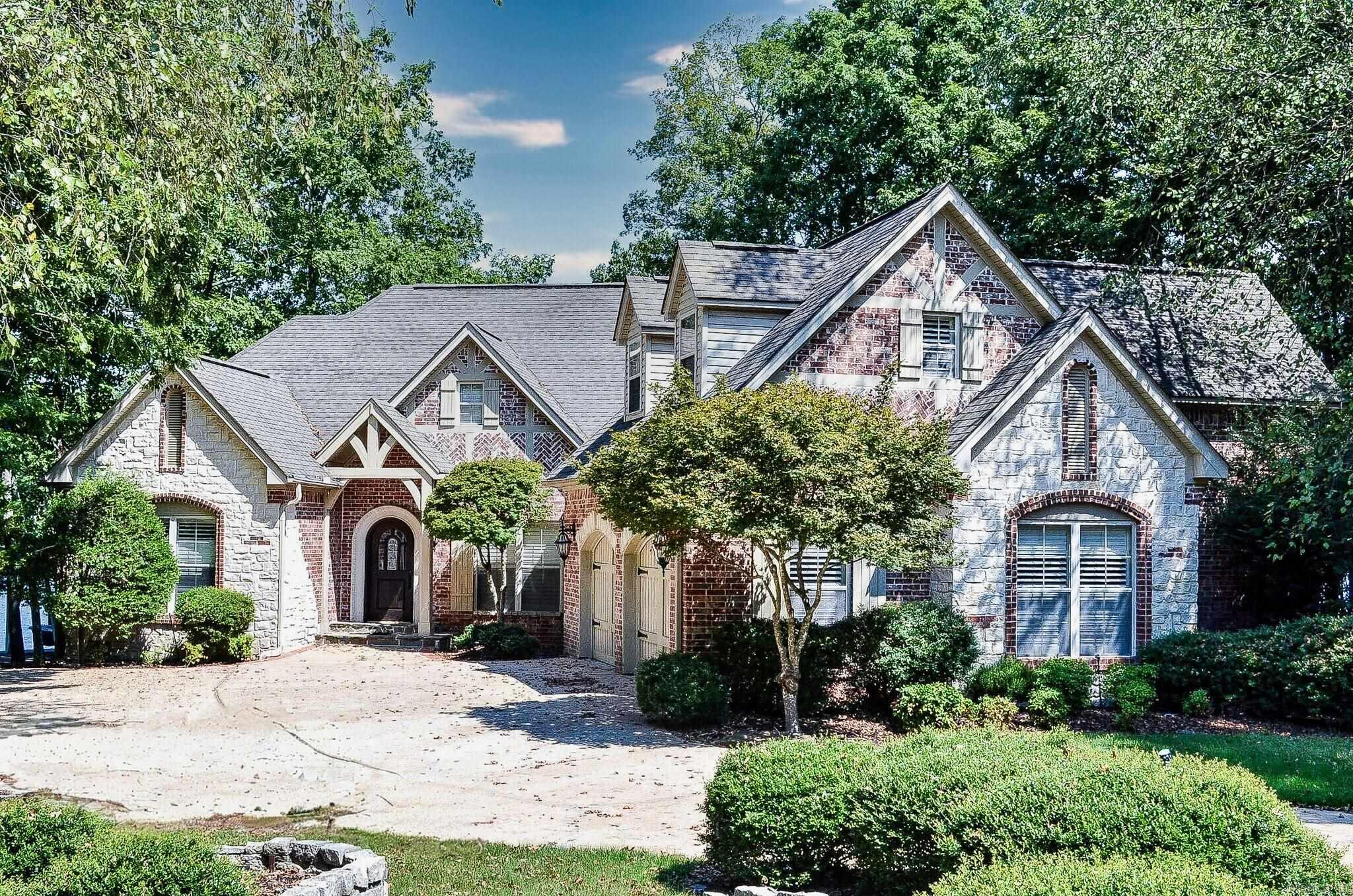 87 Piscina Lane  Hot Springs Village, AR