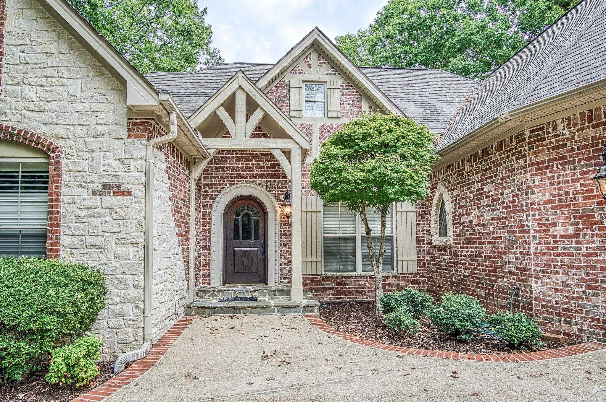 87 Piscina Lane  Hot Springs Village, AR