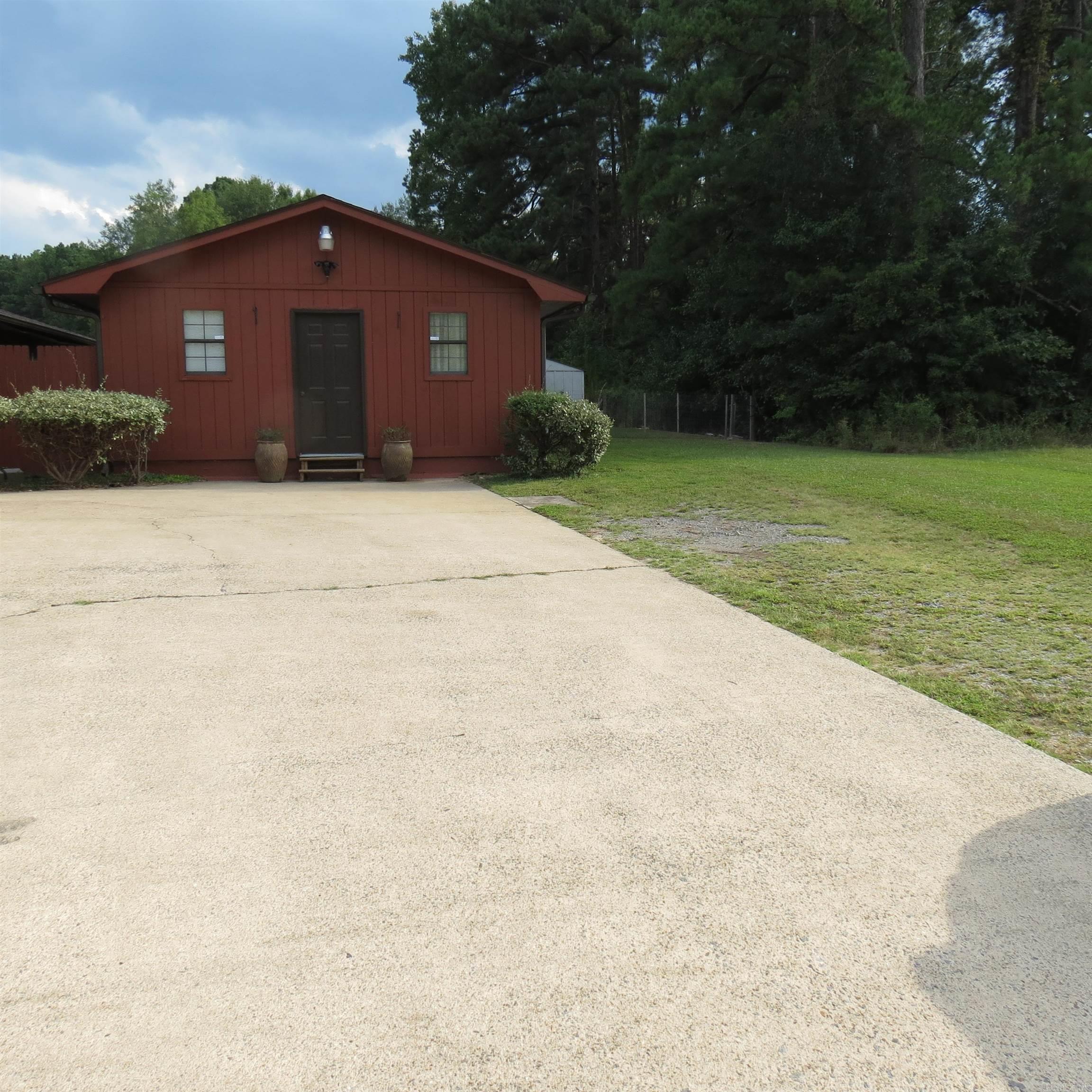 8930 Dyson  Pine Bluff, AR