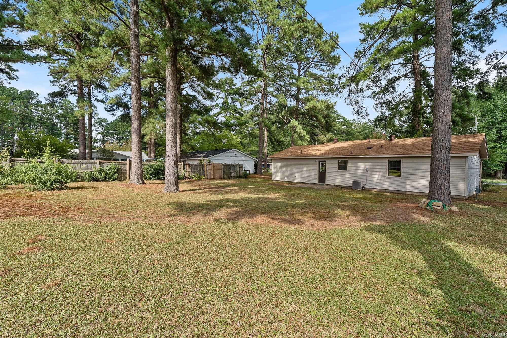 909 Reynolds  Sheridan, AR