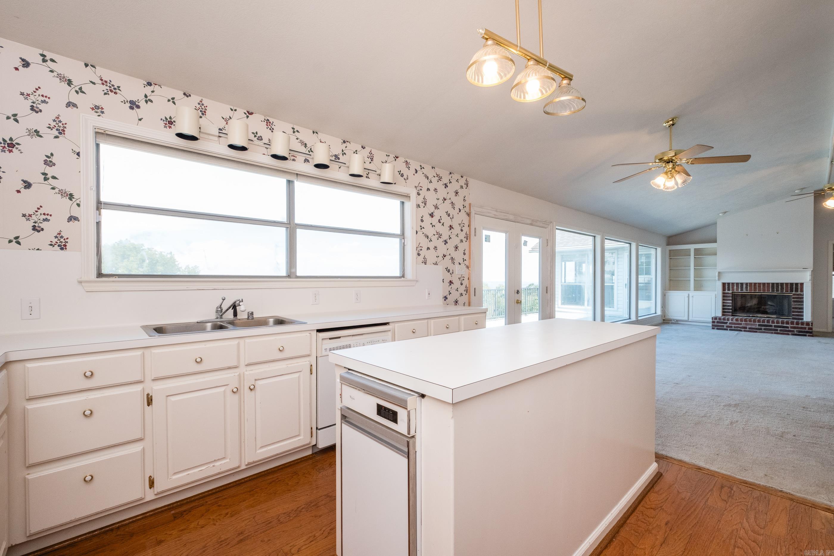 12160 Rivercrest  Little Rock, AR
