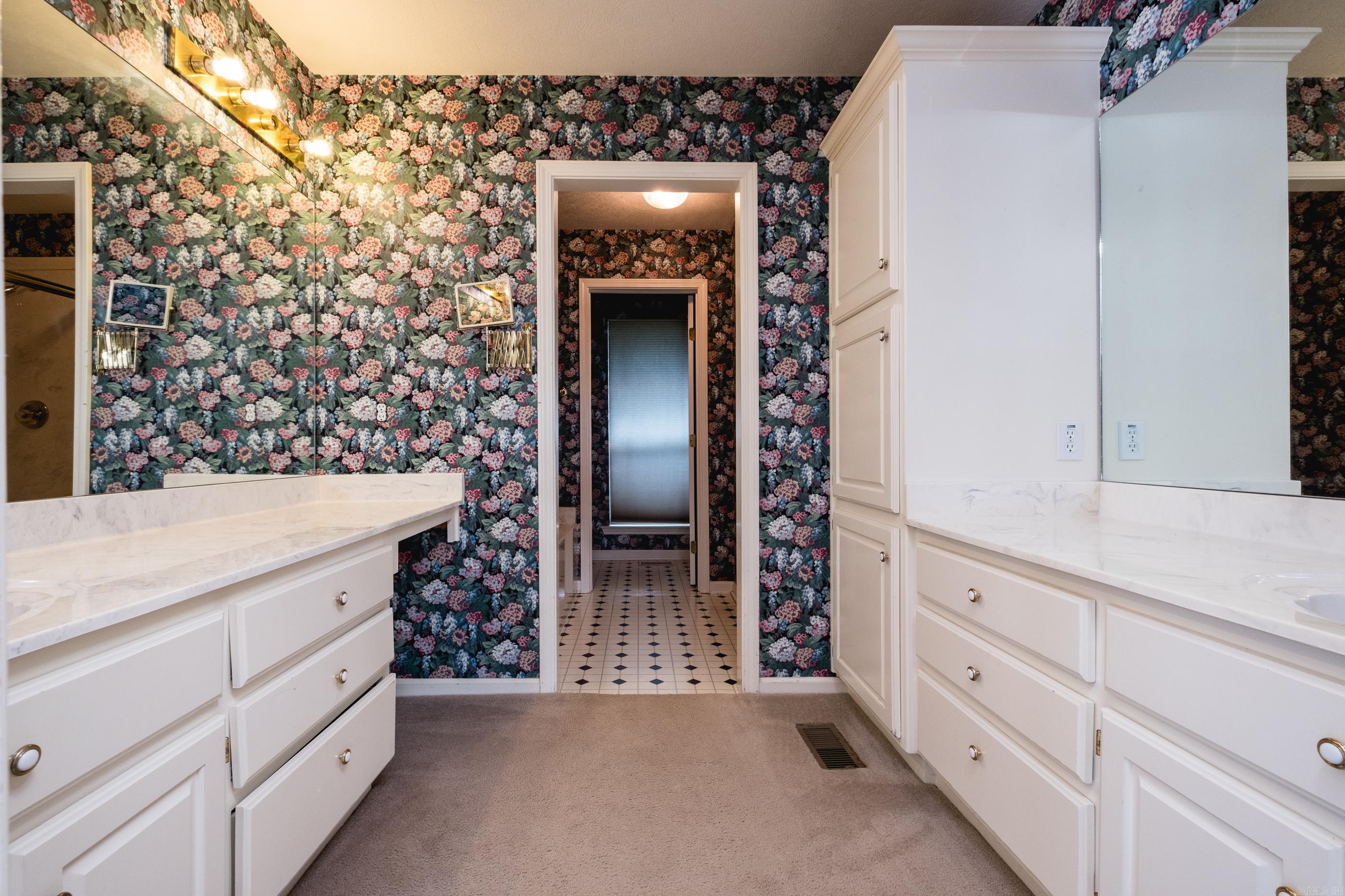 12160 Rivercrest  Little Rock, AR