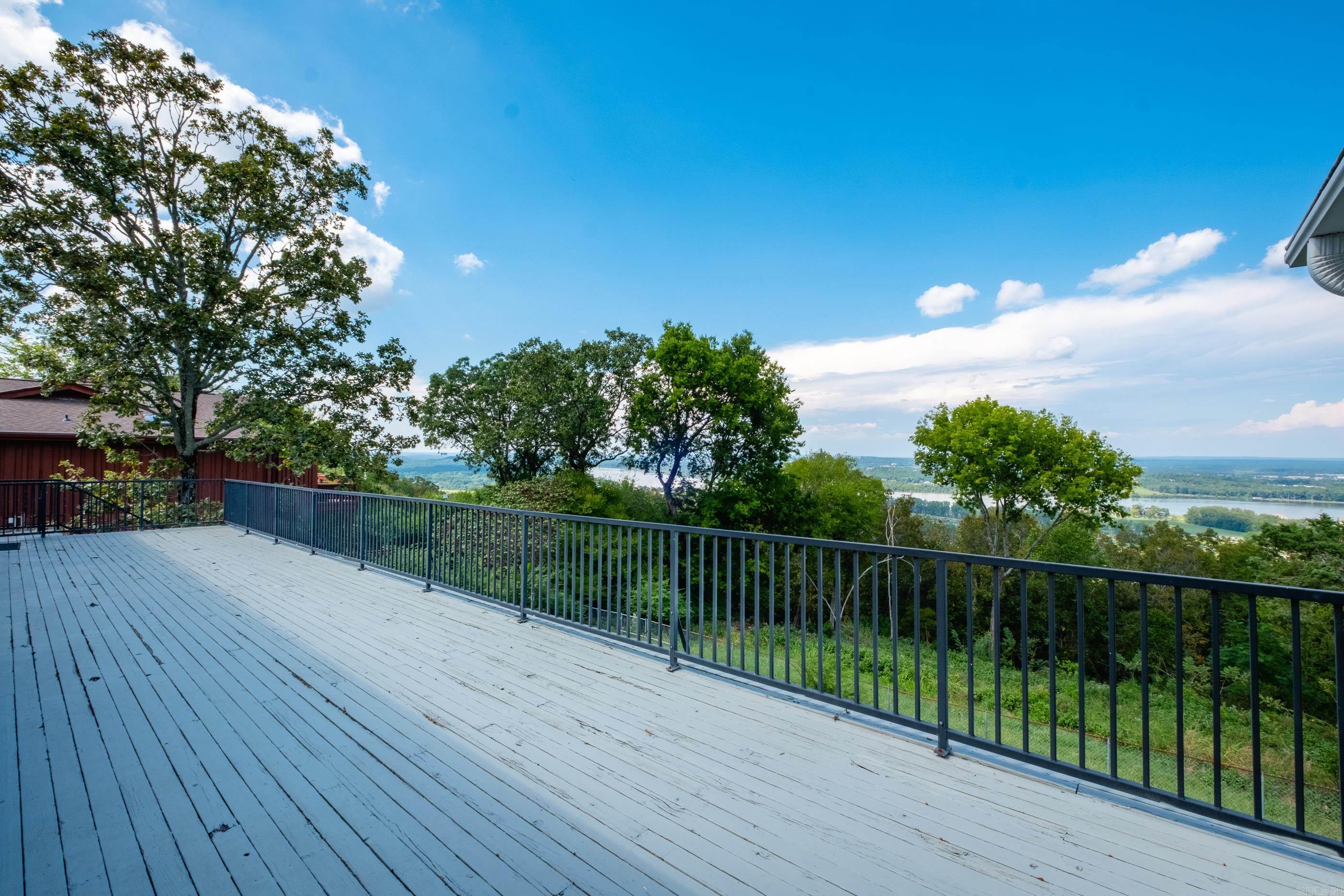 12160 Rivercrest  Little Rock, AR
