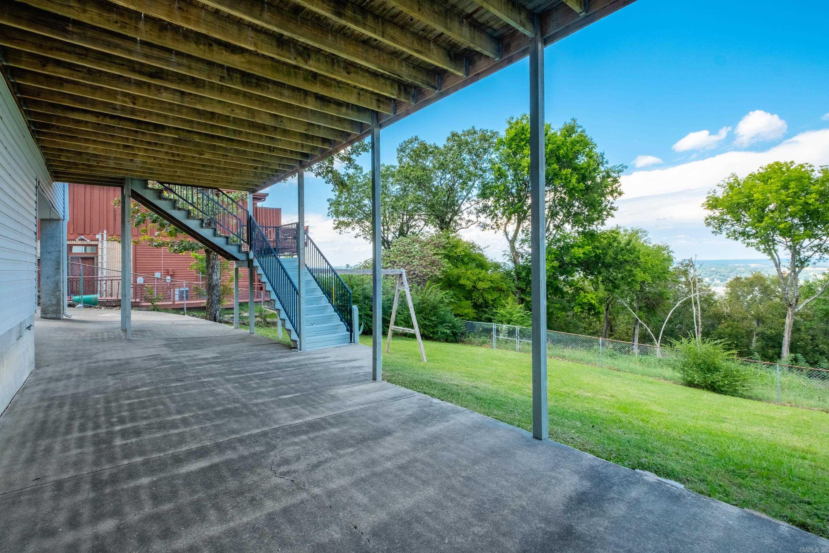 12160 Rivercrest  Little Rock, AR