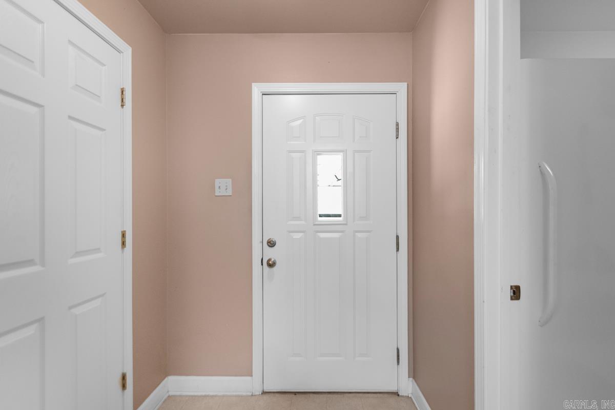 9915 Kling Valley Drive  Mabelvale, AR