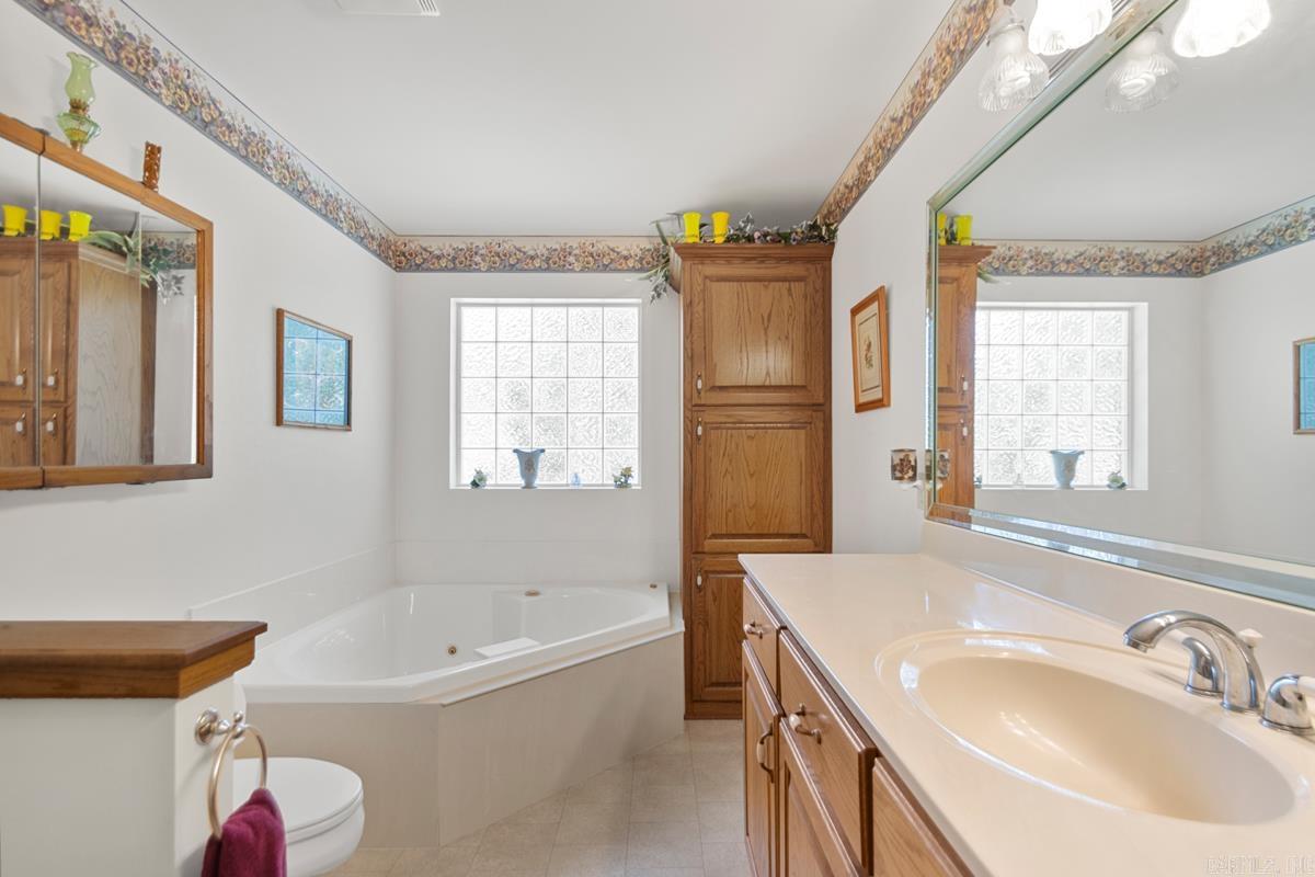9915 Kling Valley Drive  Mabelvale, AR