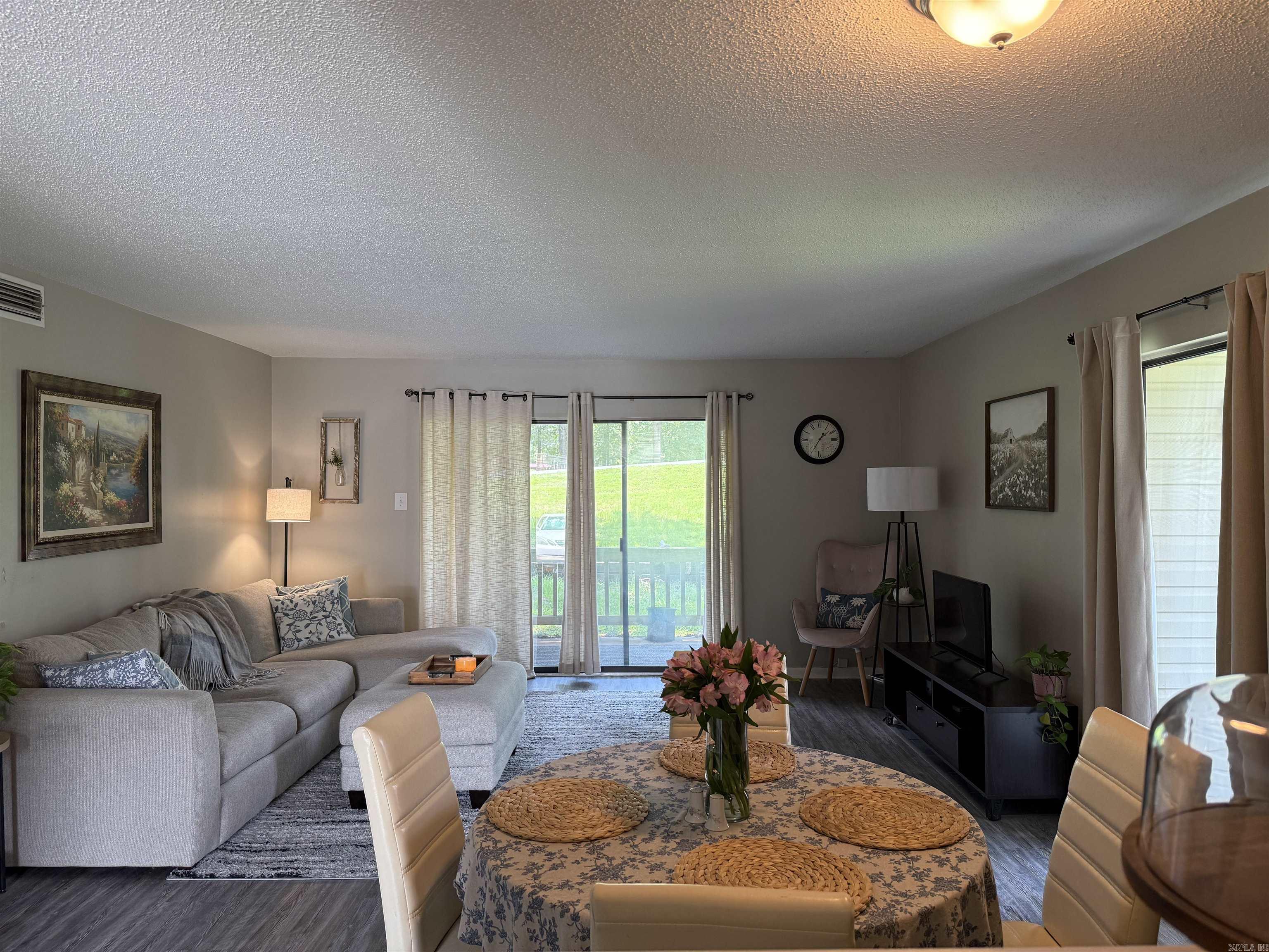 101 Pine Forest  Maumelle, AR