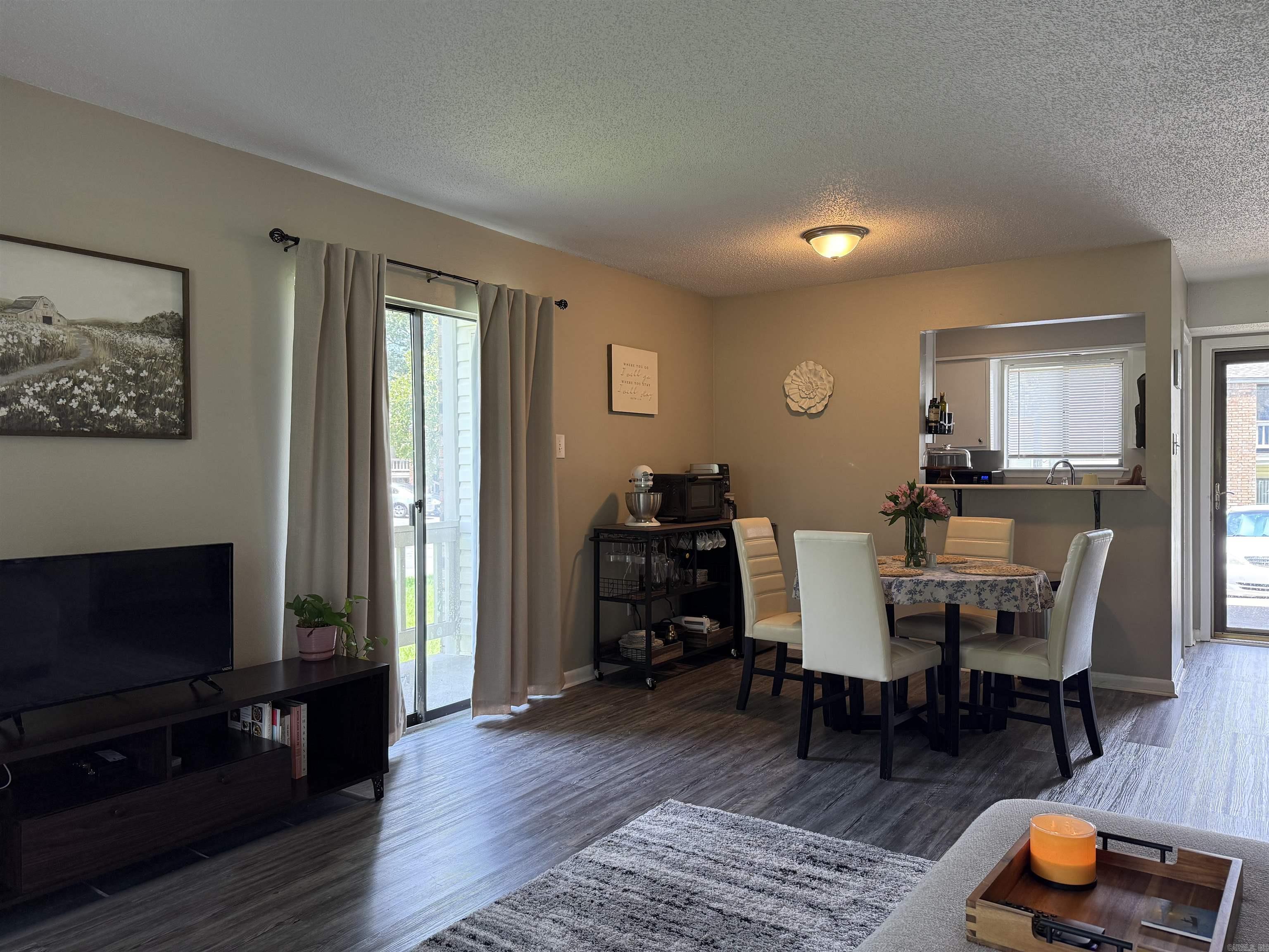 101 Pine Forest  Maumelle, AR