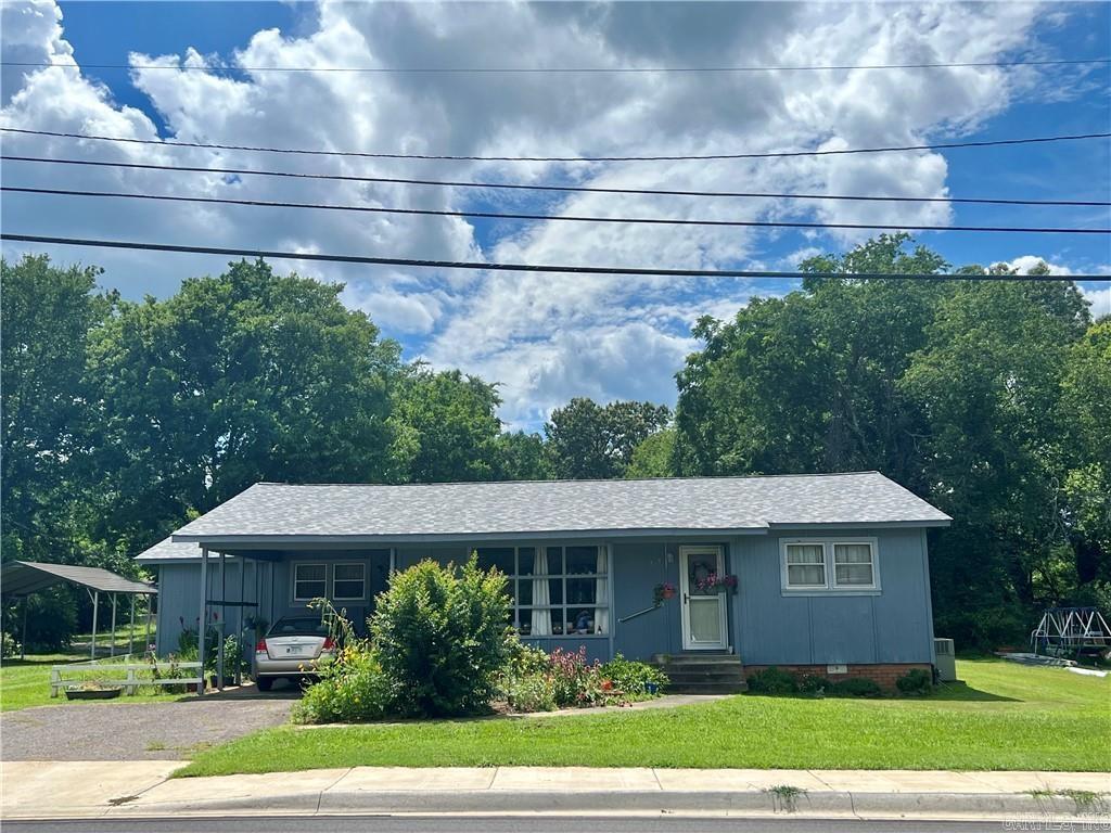 715 Montgomery St  Clarksville, AR