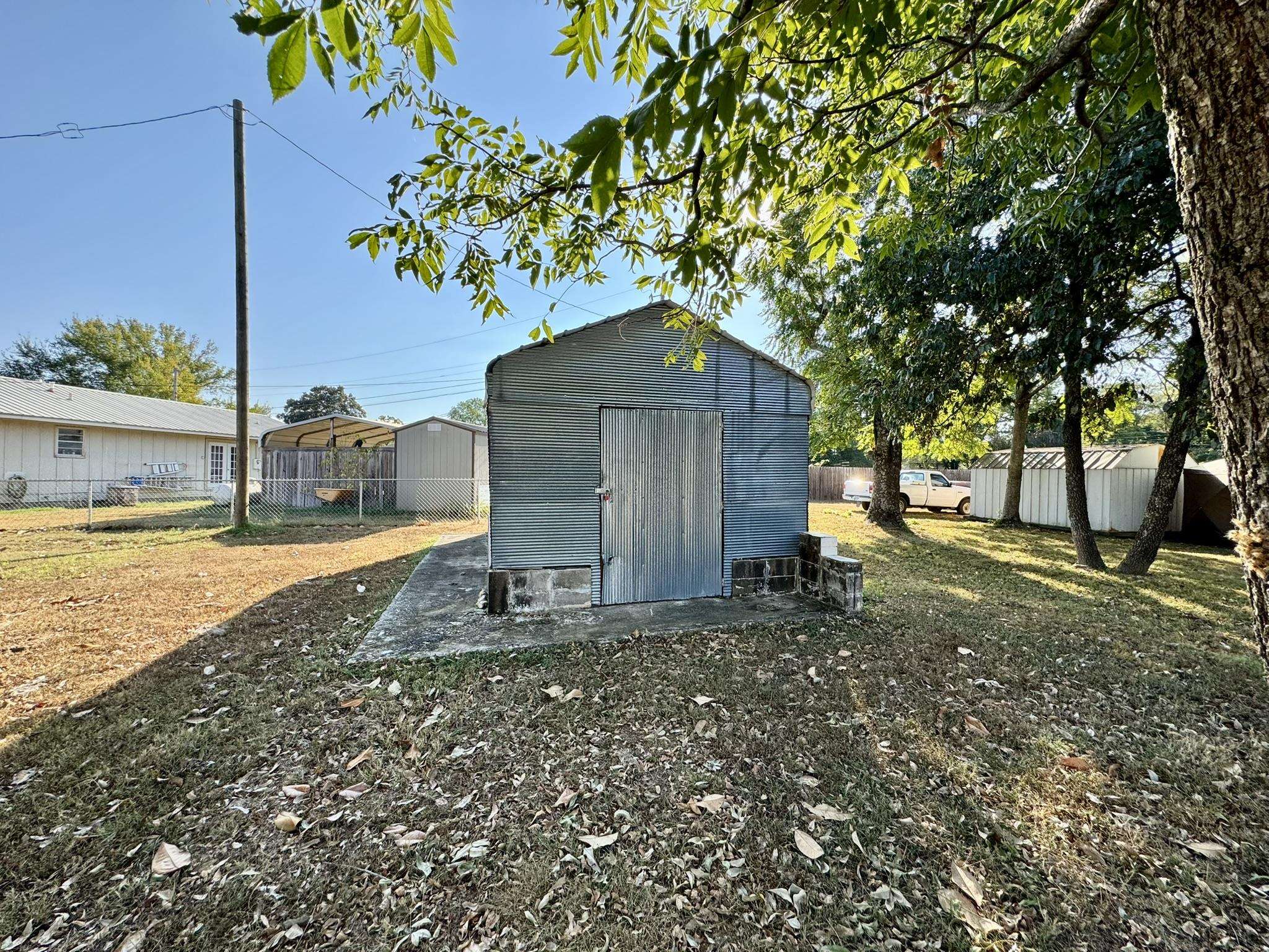 102 Capri Drive  Melbourne, AR