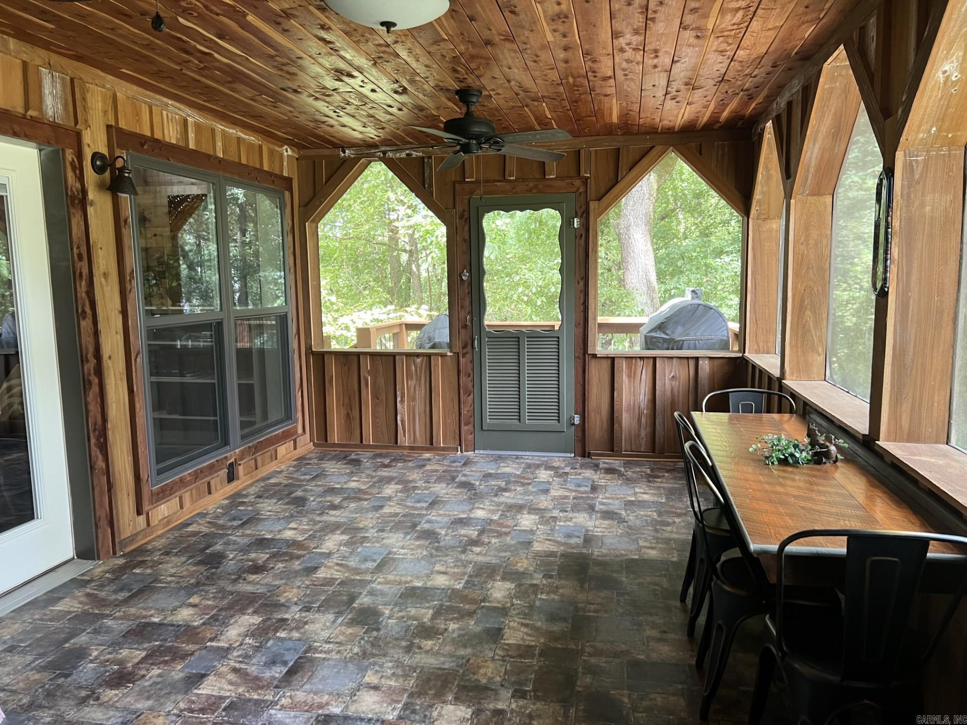 120 Yorktown  Locust Grove, AR