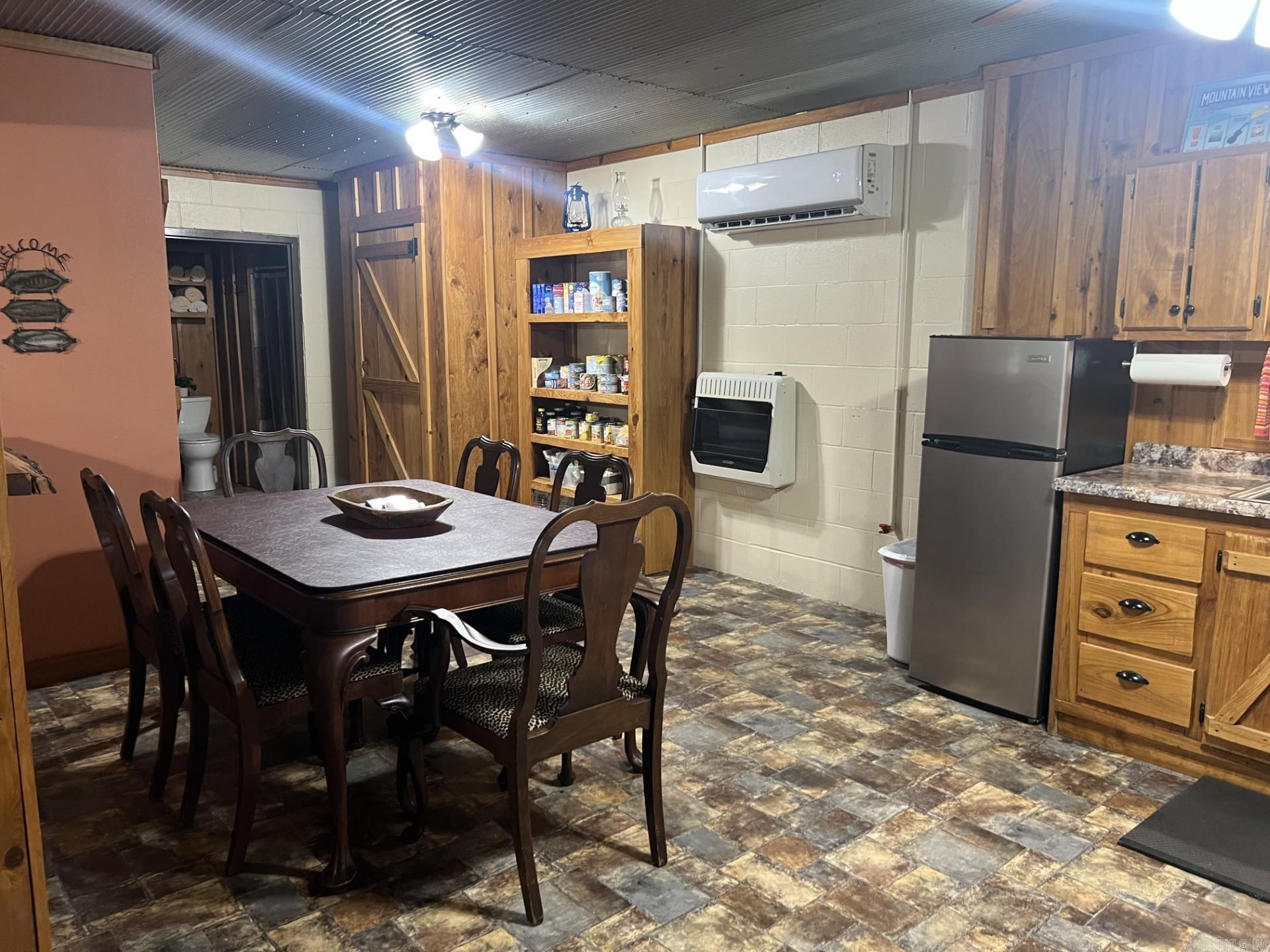 120 Yorktown  Locust Grove, AR