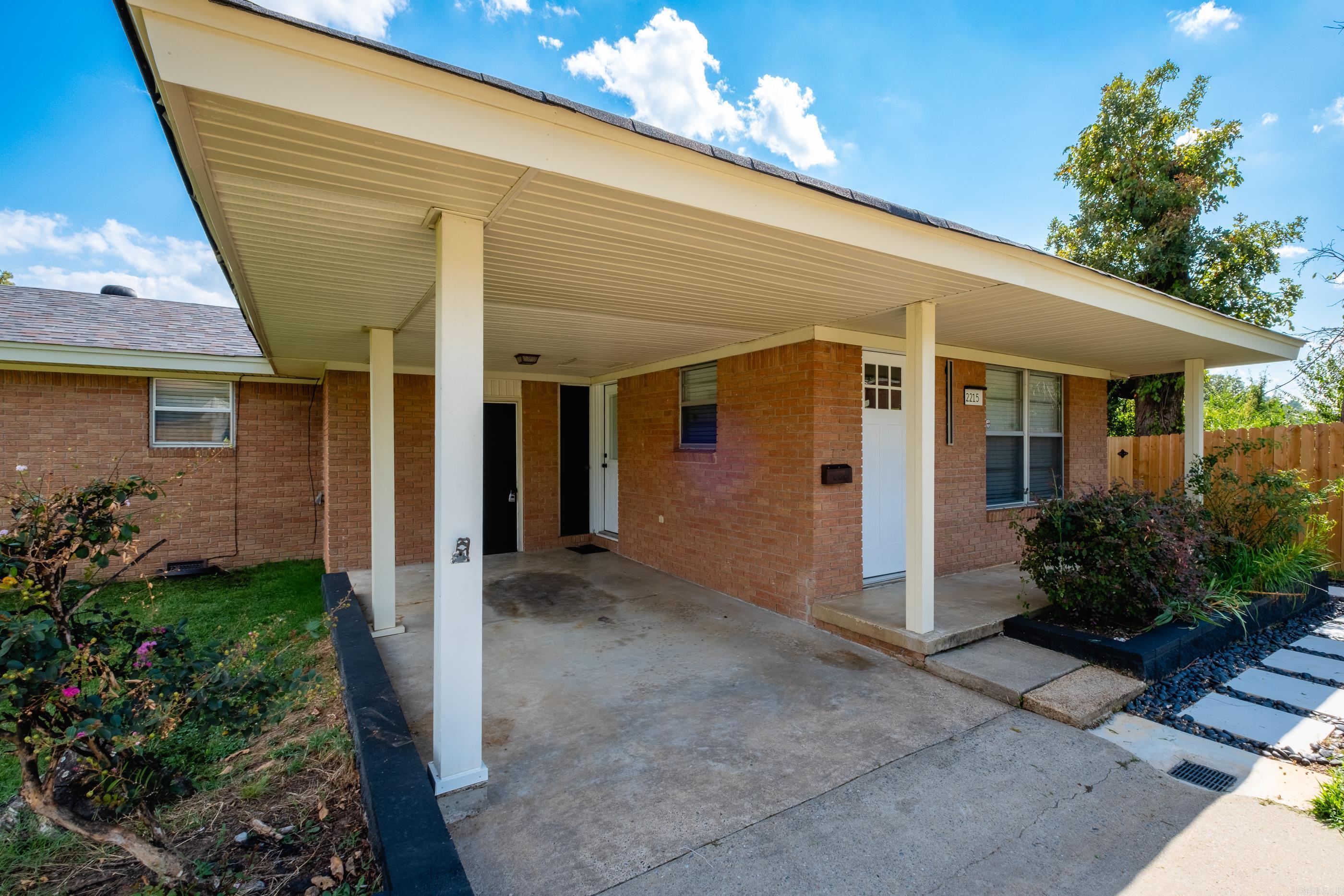 2215 Coors  North Little Rock, AR