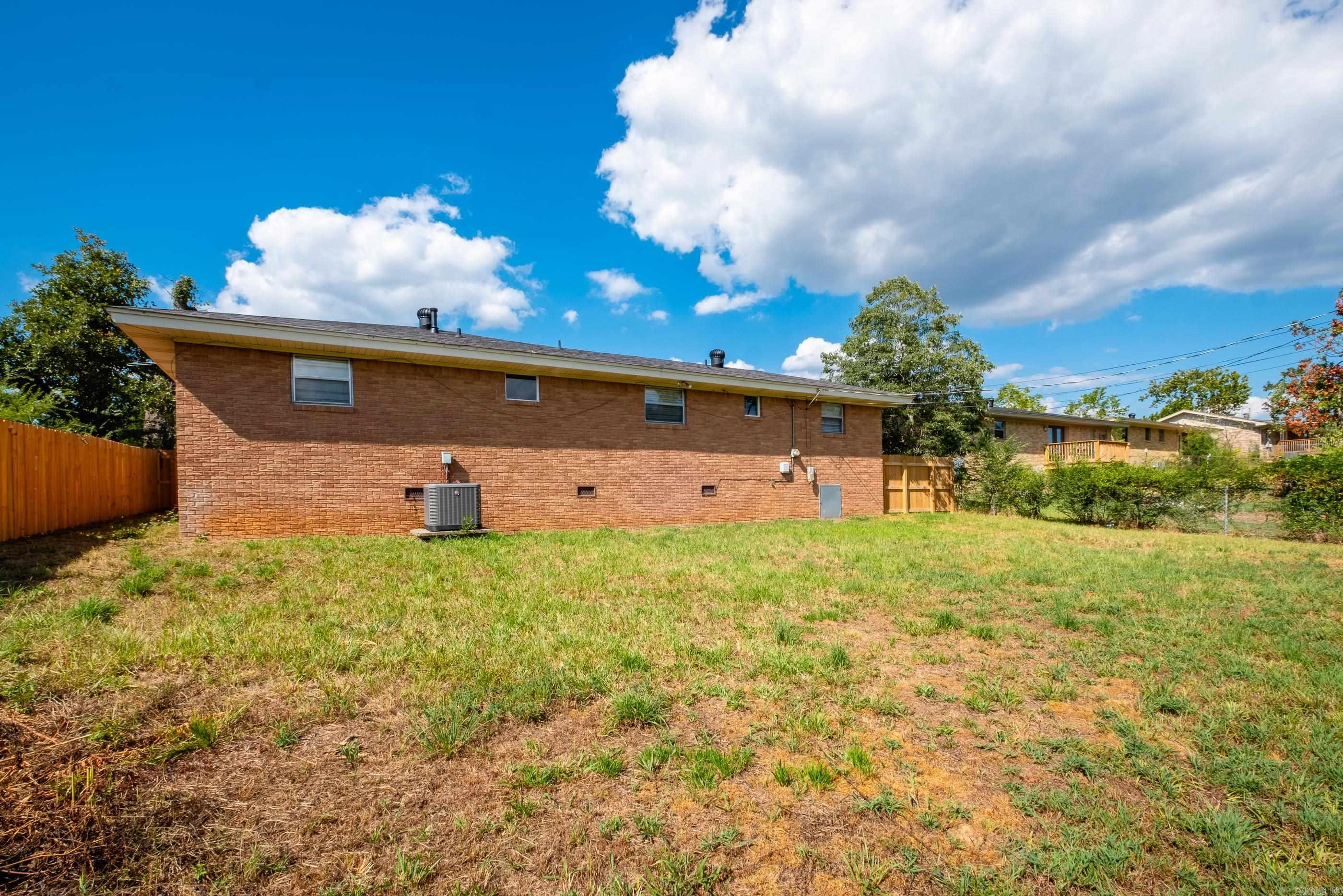 2215 Coors  North Little Rock, AR